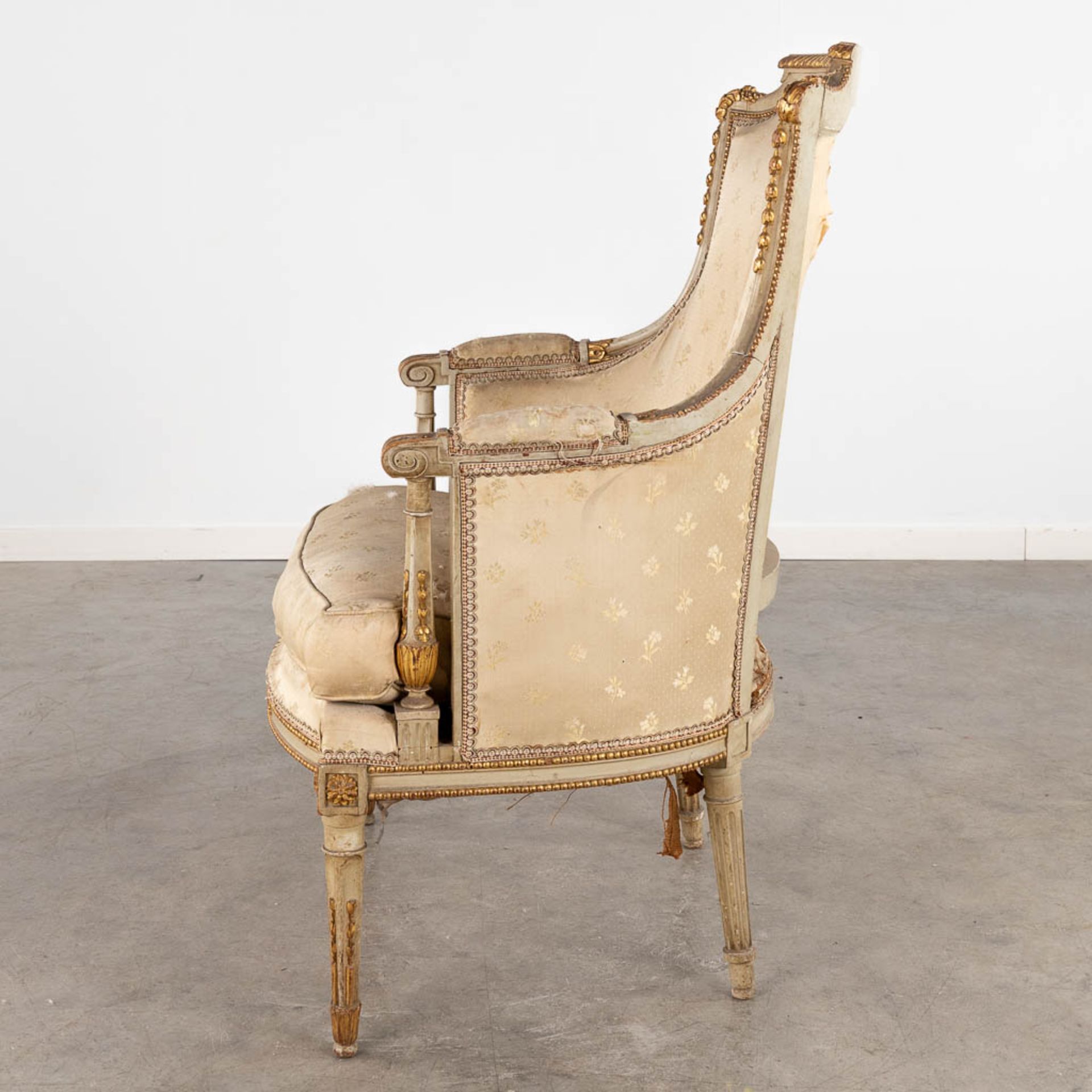 A sculptured armchair, Louis XVI style, 19th C. (D:64 x W:65 x H:100 cm) - Image 5 of 16