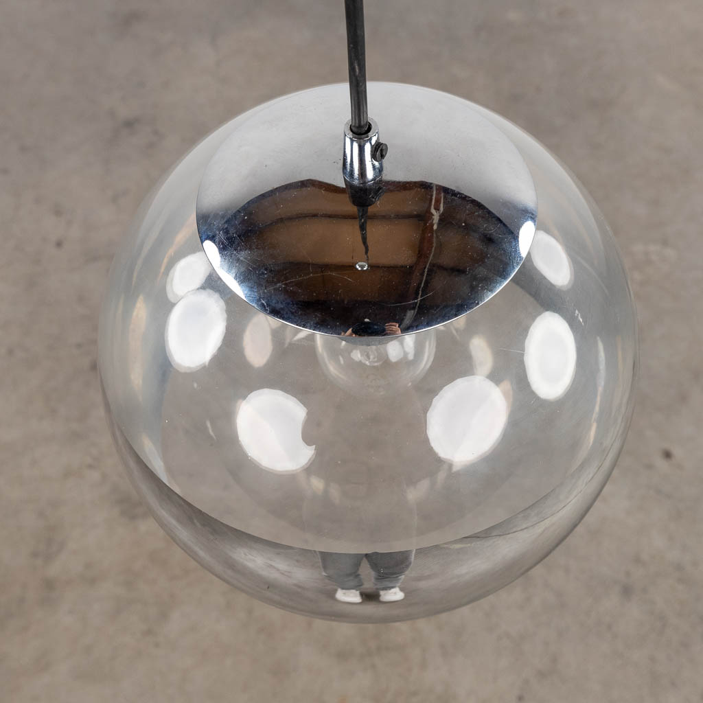 A ceiling lamp with glass shade and mirrored ring. - Bild 4 aus 5