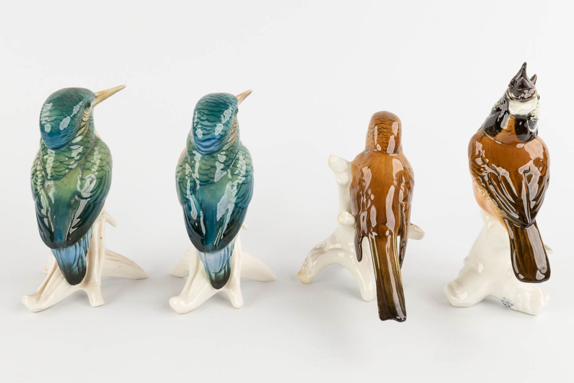 Karl ENS Porzellan, 8 birds, polychrome porcelain. 20th C. (H:19 cm) - Image 11 of 15