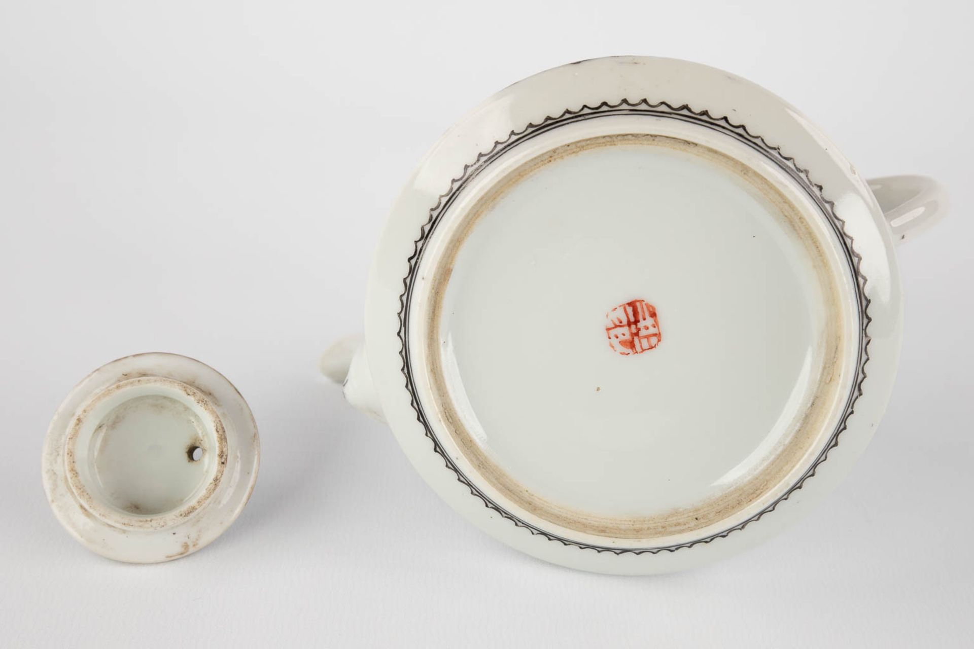 A Chinese teapot with landscape decor, 20th C. (D:11 x W:15 x H:9 cm) - Image 7 of 14