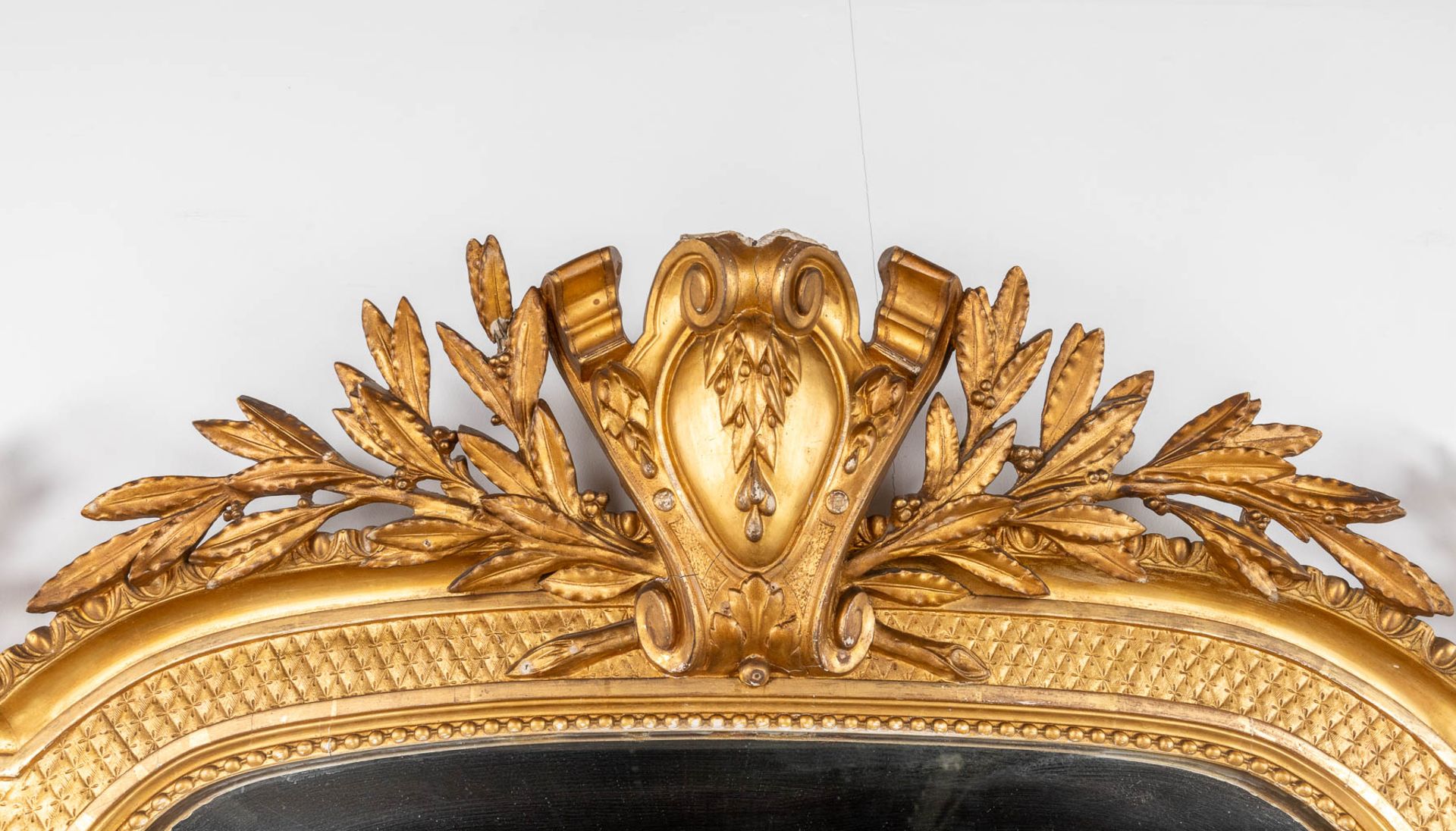 A large mirror, gilt wood and stucoo in Louis XVI style. Circa 1900. (W:123 x H:207 cm) - Bild 3 aus 12
