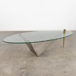 A coffee table with oval glass plane, brass and metal. Probably Belgo Chrome. (D:65 x W:150 x H:42 c