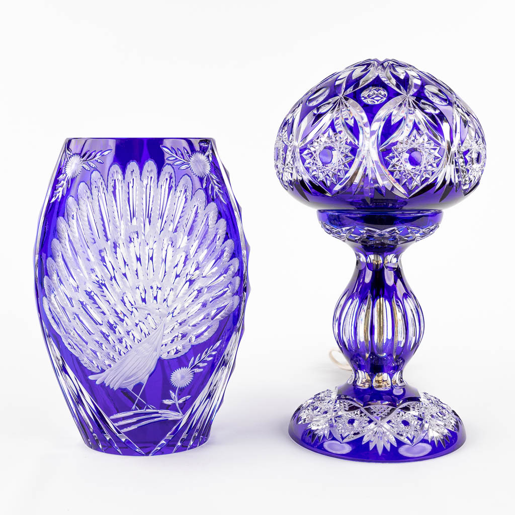 A vase and table lamp, Bohemia. 20th C. (H:33 cm) - Bild 3 aus 14