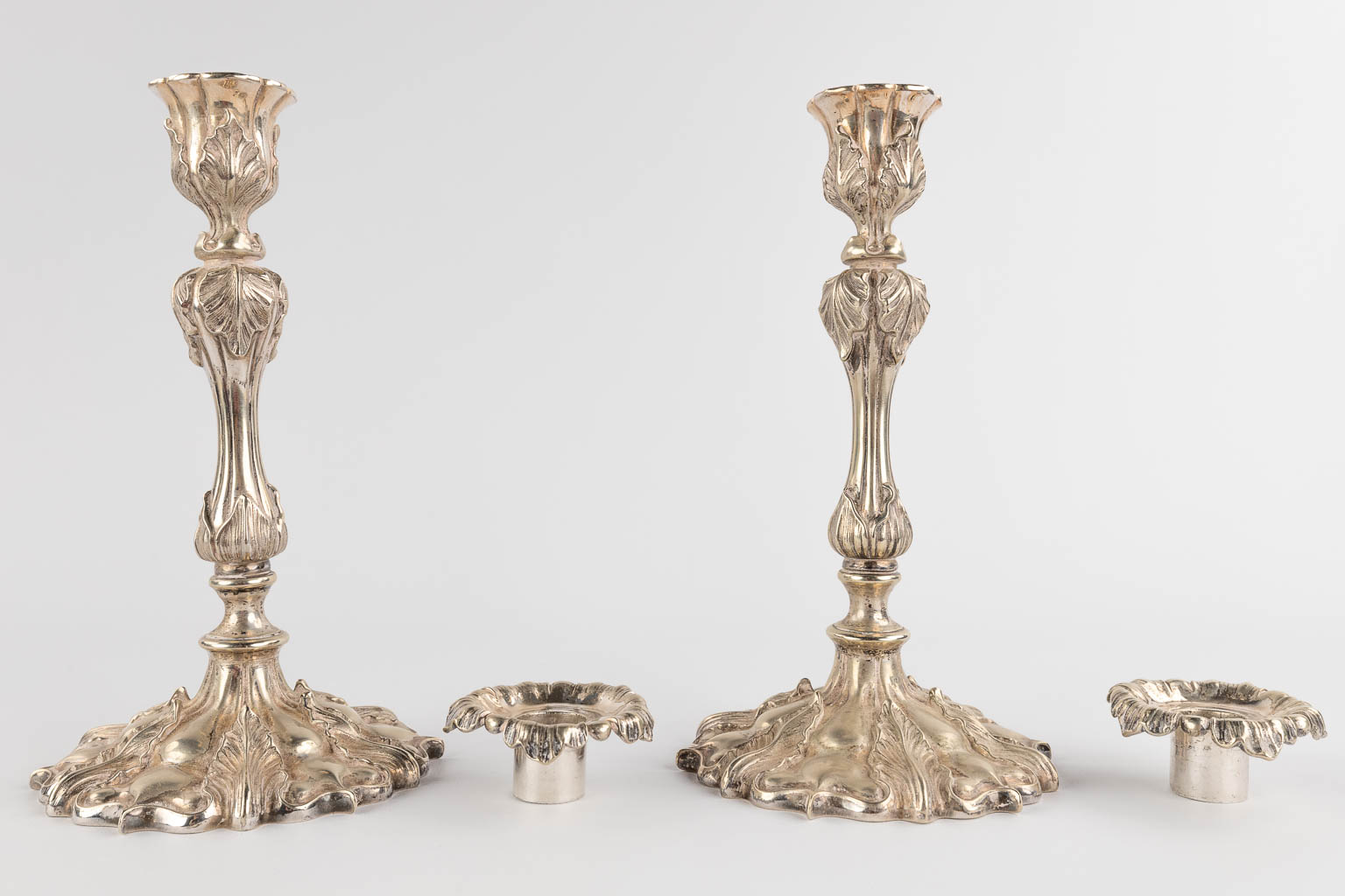 Two candlesticks and a candelabra, silver-plated bronze. Louis XV style. (H:62 x D:40 cm) - Bild 23 aus 25