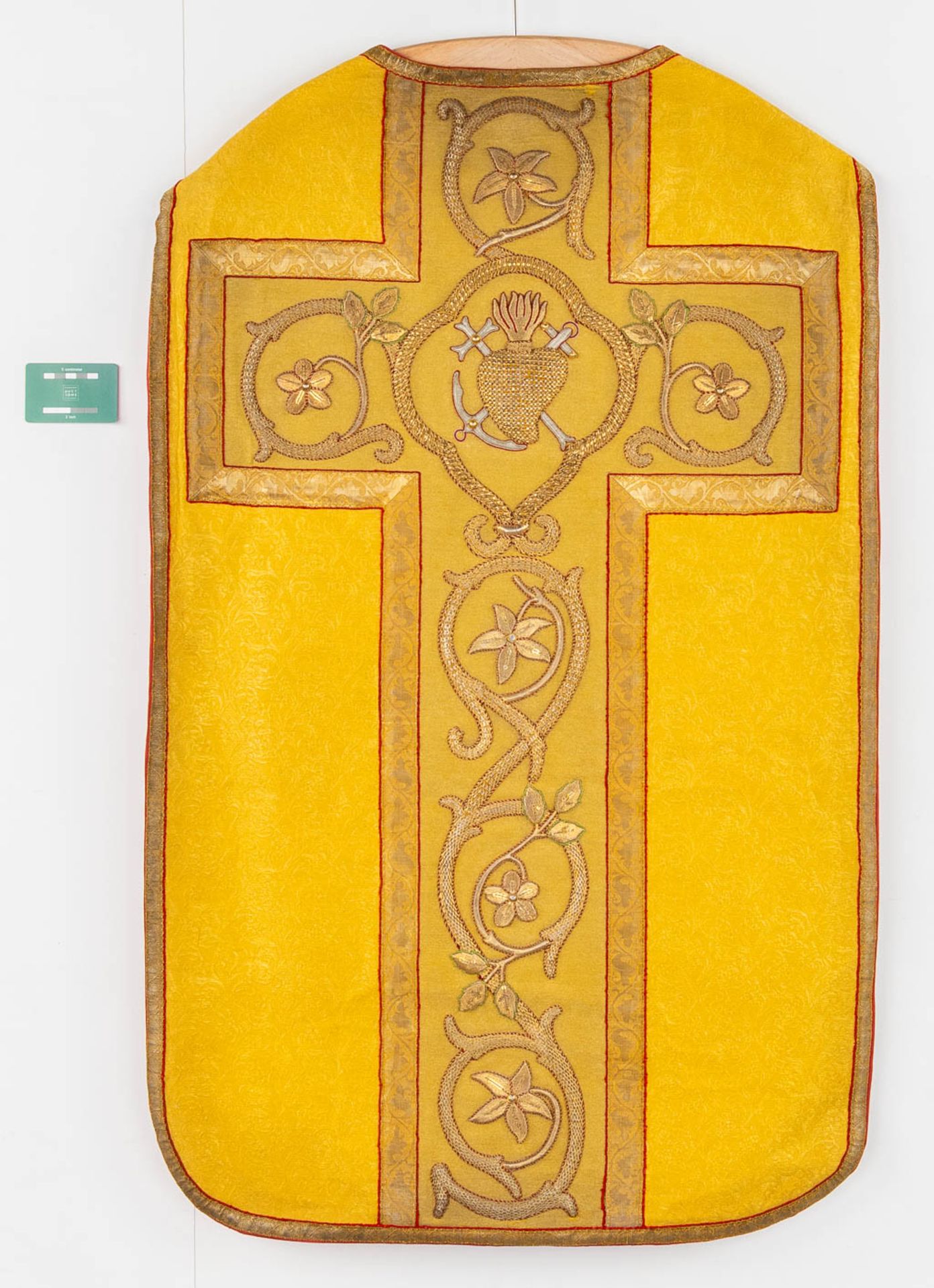 Three Roman Chasubles, Three Stola, thick gold thread embroideries. - Image 2 of 28