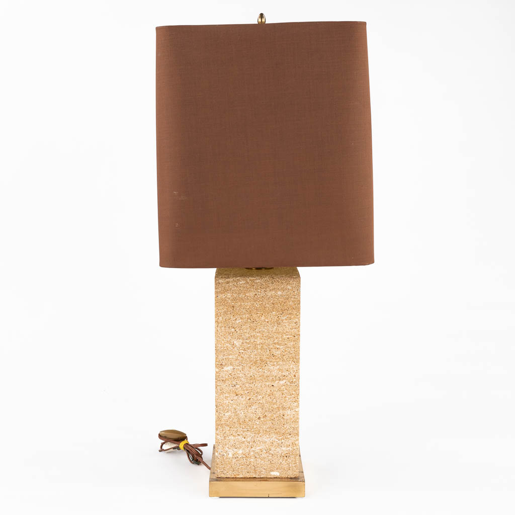 A travertine table lamp, in the style of Camille Breesche. (D:36 x W:36 x H:86 cm) - Bild 3 aus 11