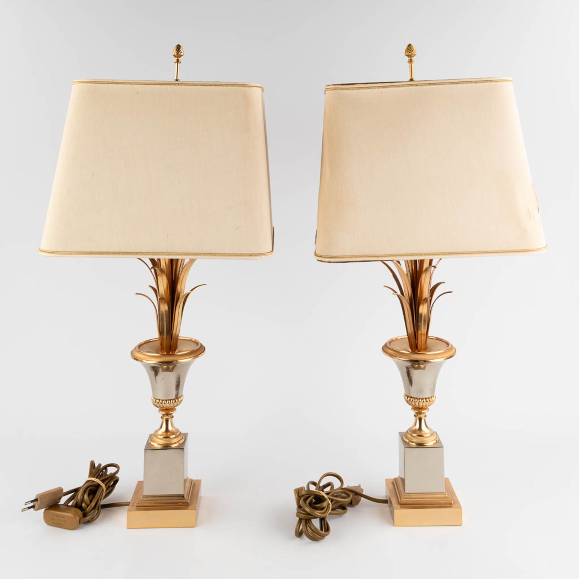 Boulanger S.A., A pair of table lamps, Hollywood Regency style. 20th C. (D:33 x W:33 x H:74 cm) - Bild 3 aus 13
