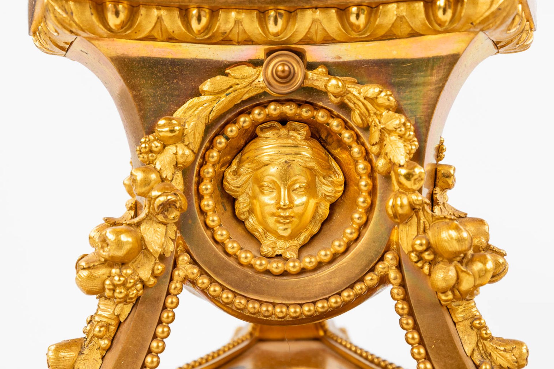An imposing three-piece mantle garniture clock and candelabra, gilt bronze in Louis XVI style. Maiso - Image 37 of 38