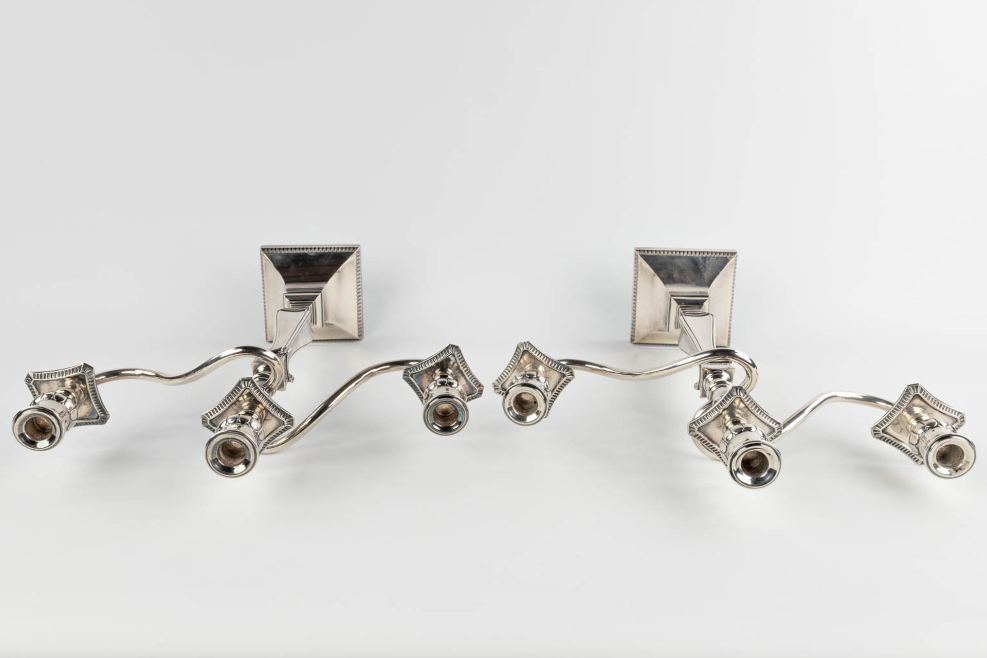 A pair of three-armed table candelabra, Spain, Silver, 915/1000. 1621g.  (D:12 x W:37 x H:45 cm) - Bild 8 aus 14