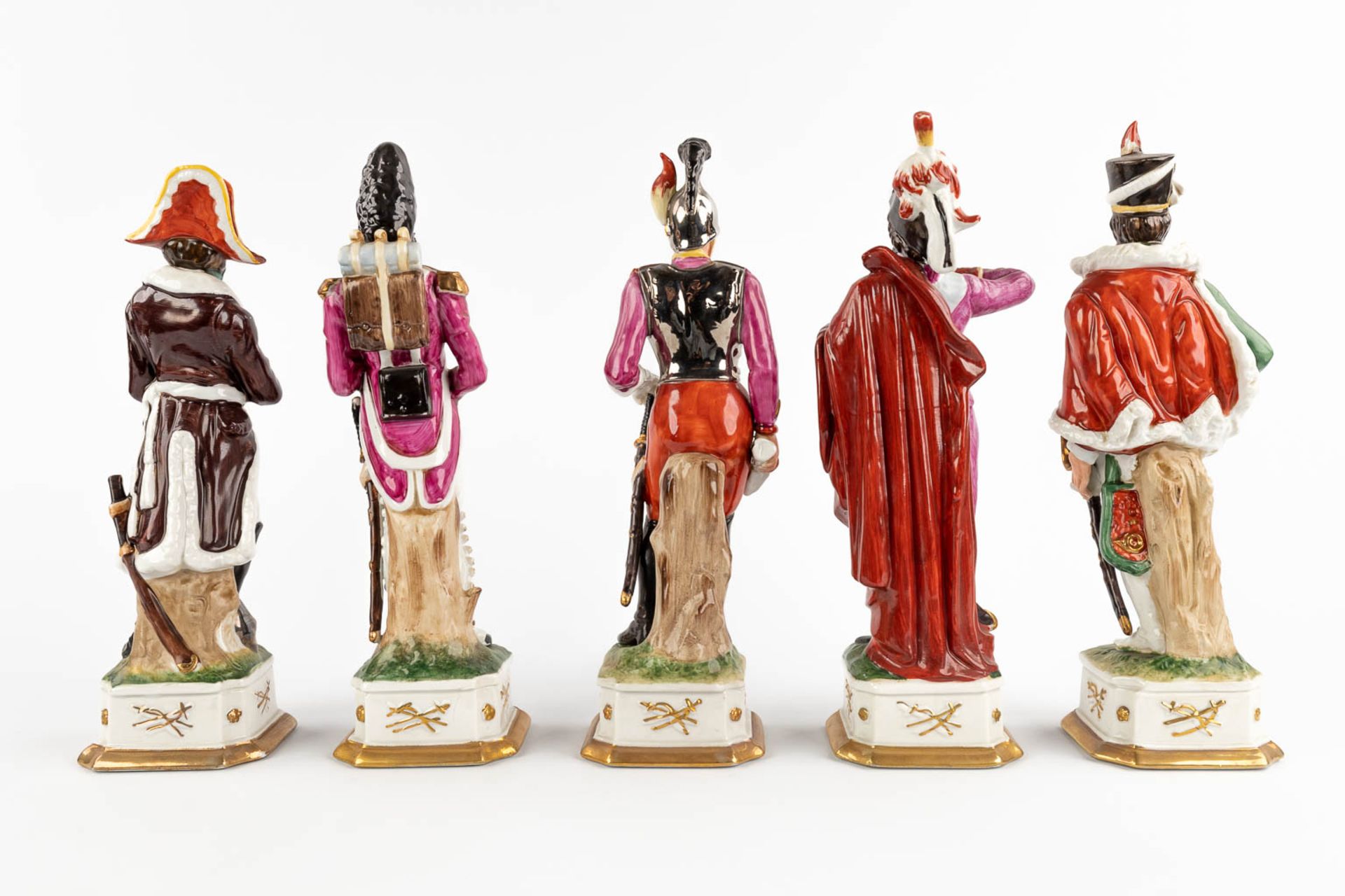 Napoleon and 9 generals, polychrome porcelain. 20th C. (H:32 cm) - Image 8 of 15