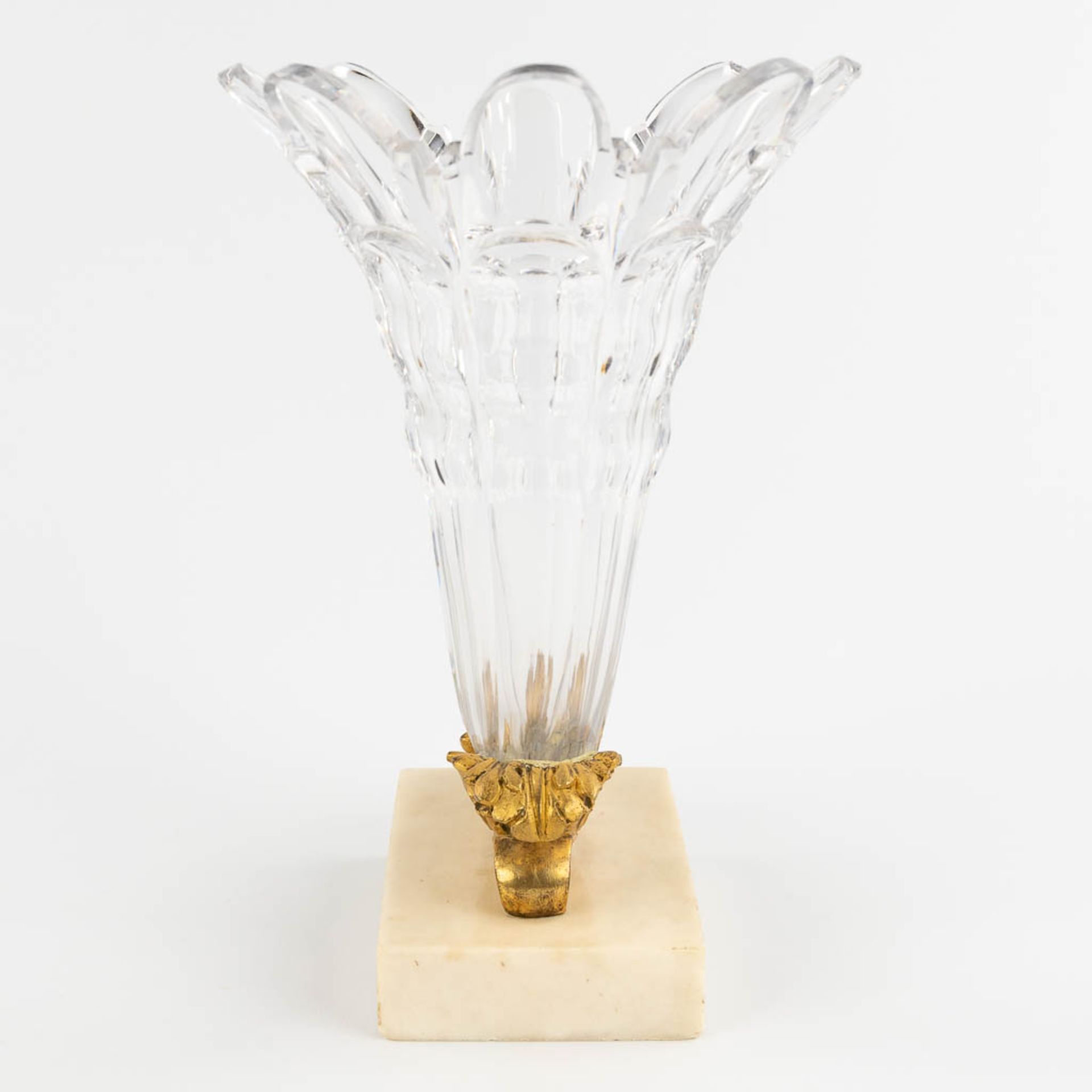 A crystal vase mounted in a bronze base, in the shape of a Cornucopia, Napoleon 3 period. (D:16 x W: - Image 4 of 11