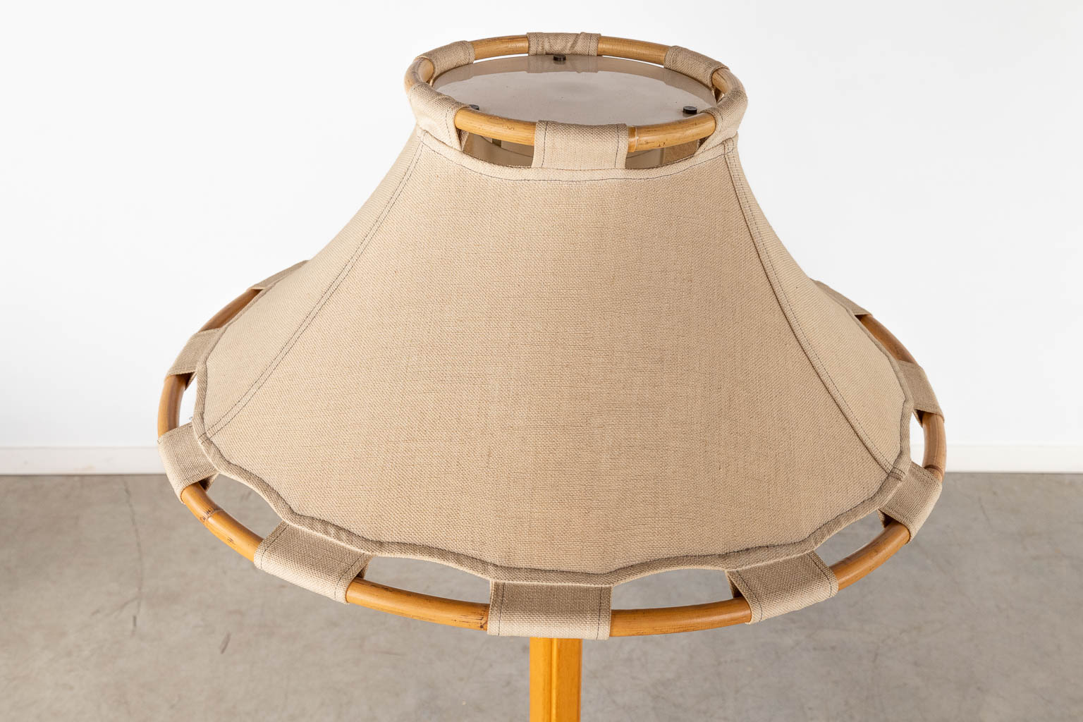 Anna EHRNER (1948) 'Floorlamp, Ceiling lamp and a Newspaper stand' for Kosta. (H:140 x D:62 cm) - Bild 9 aus 10