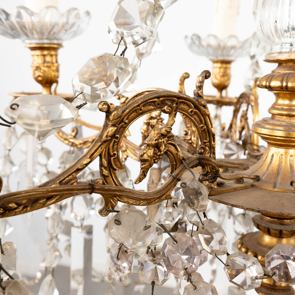 A large chandelier, bronze mounted with glass. (H:80 x D:56 cm) - Bild 10 aus 13