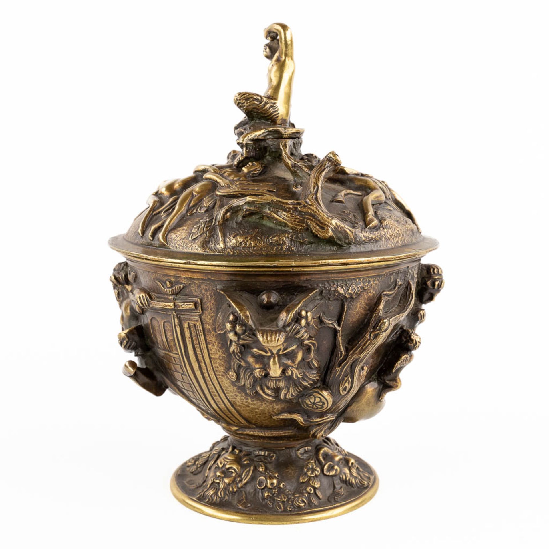 A pot with a lid, decorated with mythological figurines, patinated bronze. (H:23 x D:16 cm) - Image 6 of 16