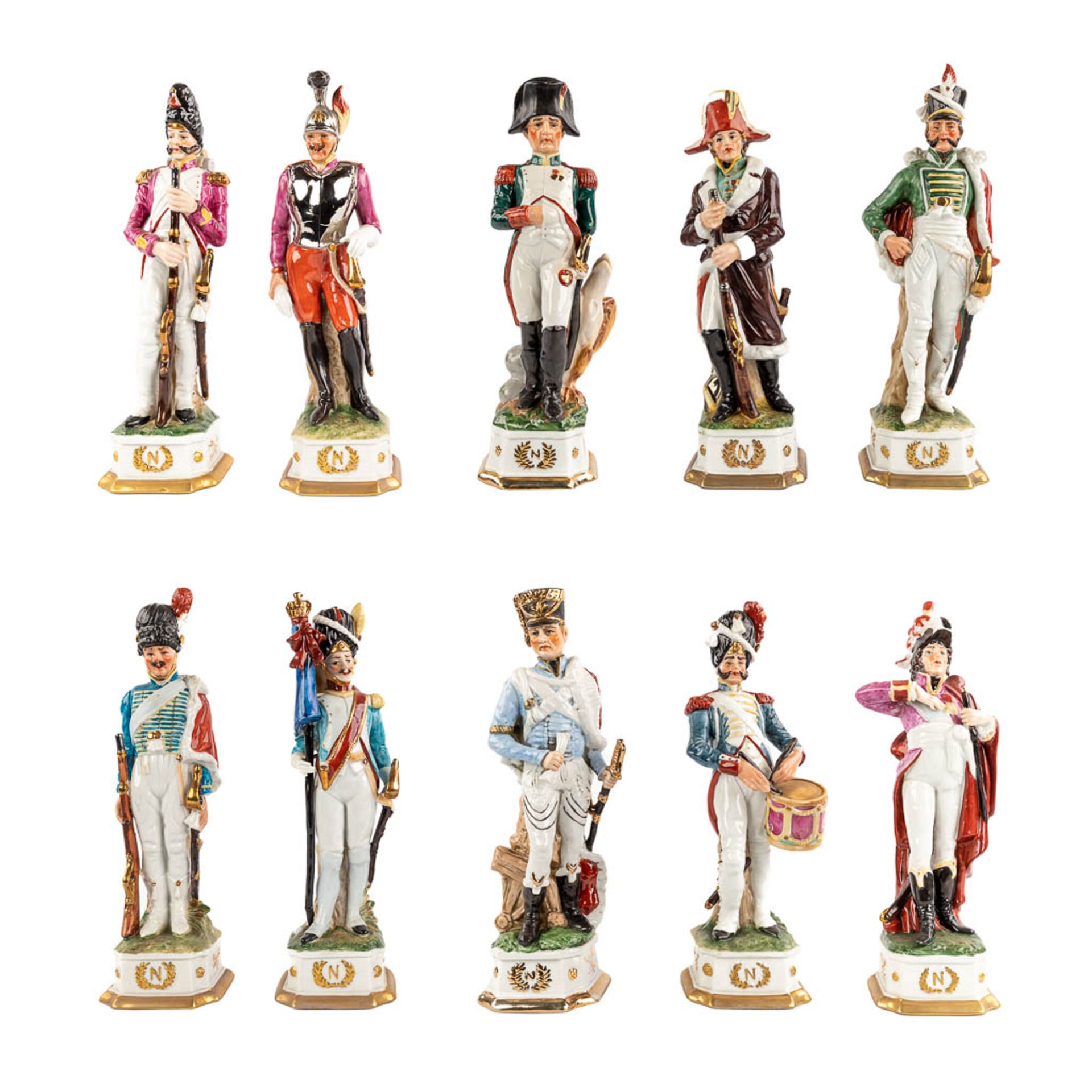 Napoleon and 9 generals, polychrome porcelain. 20th C. (H:32 cm)