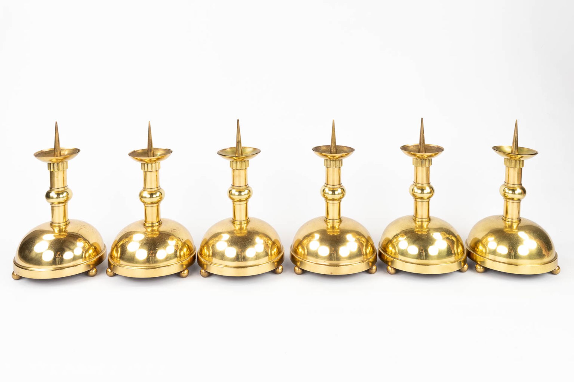 Six church chandle holders, bronze in art deco style. 20th C. (H:39 x D:22 cm) - Bild 7 aus 9