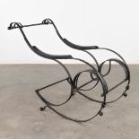 A metal frame for an antique rocking chair. Circa 1880. (D:108 x W:64 x H:87 cm)