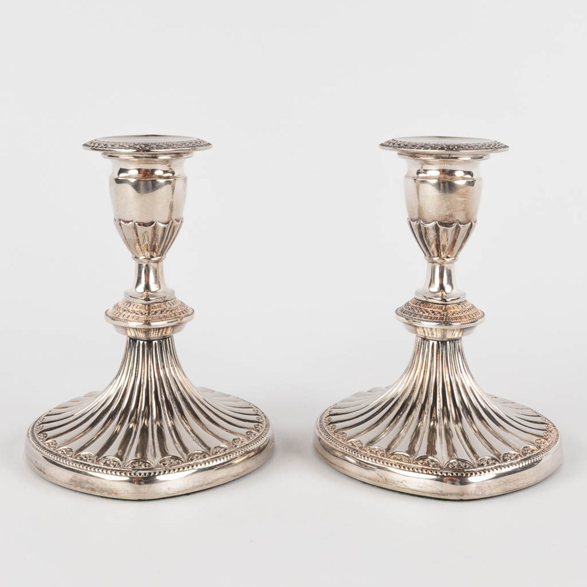 A silver-plated serving tray, two candlesticks and a bowl with Silver coin, One Rupee 1918. (D:37 x - Image 12 of 18