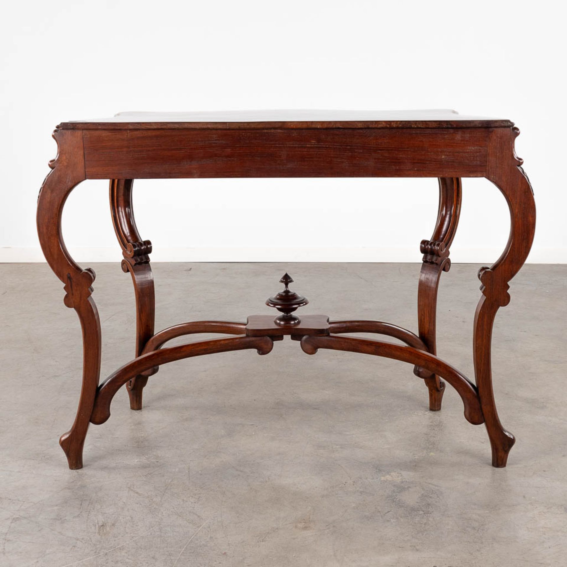 A console table, solid hardwood in Louis XV style. Circa 1900. (D:47 x W:108 x H:80 cm) - Image 5 of 12