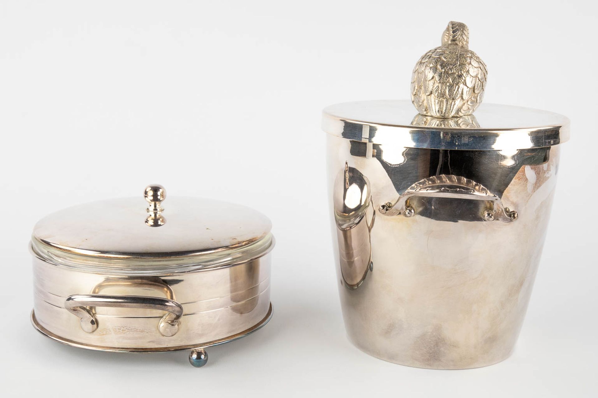Four silver-plated storage boxes, ice-pails. (H:27 x D:20 cm) - Image 4 of 20