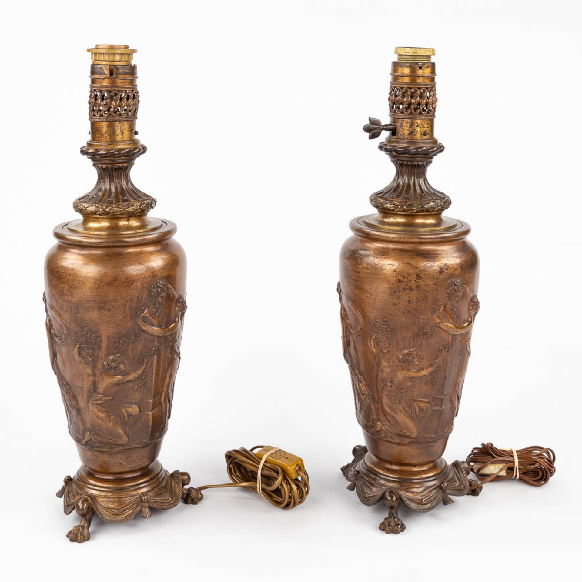 CLODION (1738-1814) 'Pair of oil lamps' bronze decorated with Satyrs and Nymphs. 19th C. (H:55 x D:1 - Bild 5 aus 14