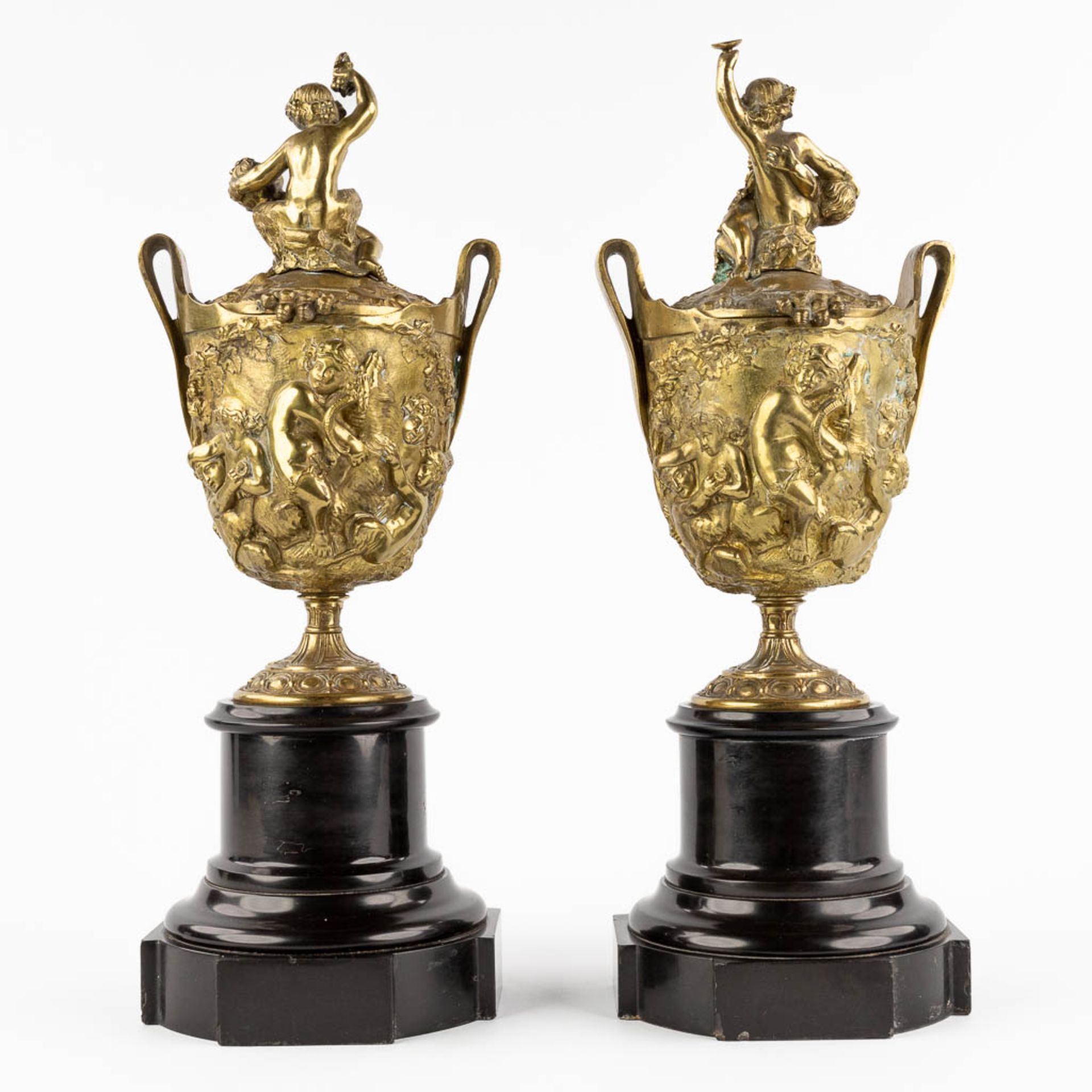 A pair of cassolettes, bronze on marble decorated with putti and Bacchus. Circa 1900. (D:16 x W:16 x - Image 5 of 13