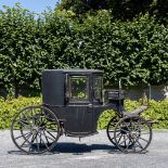 An antique horse-drawn carriage. (D:338 x W:170 x H:195 cm)