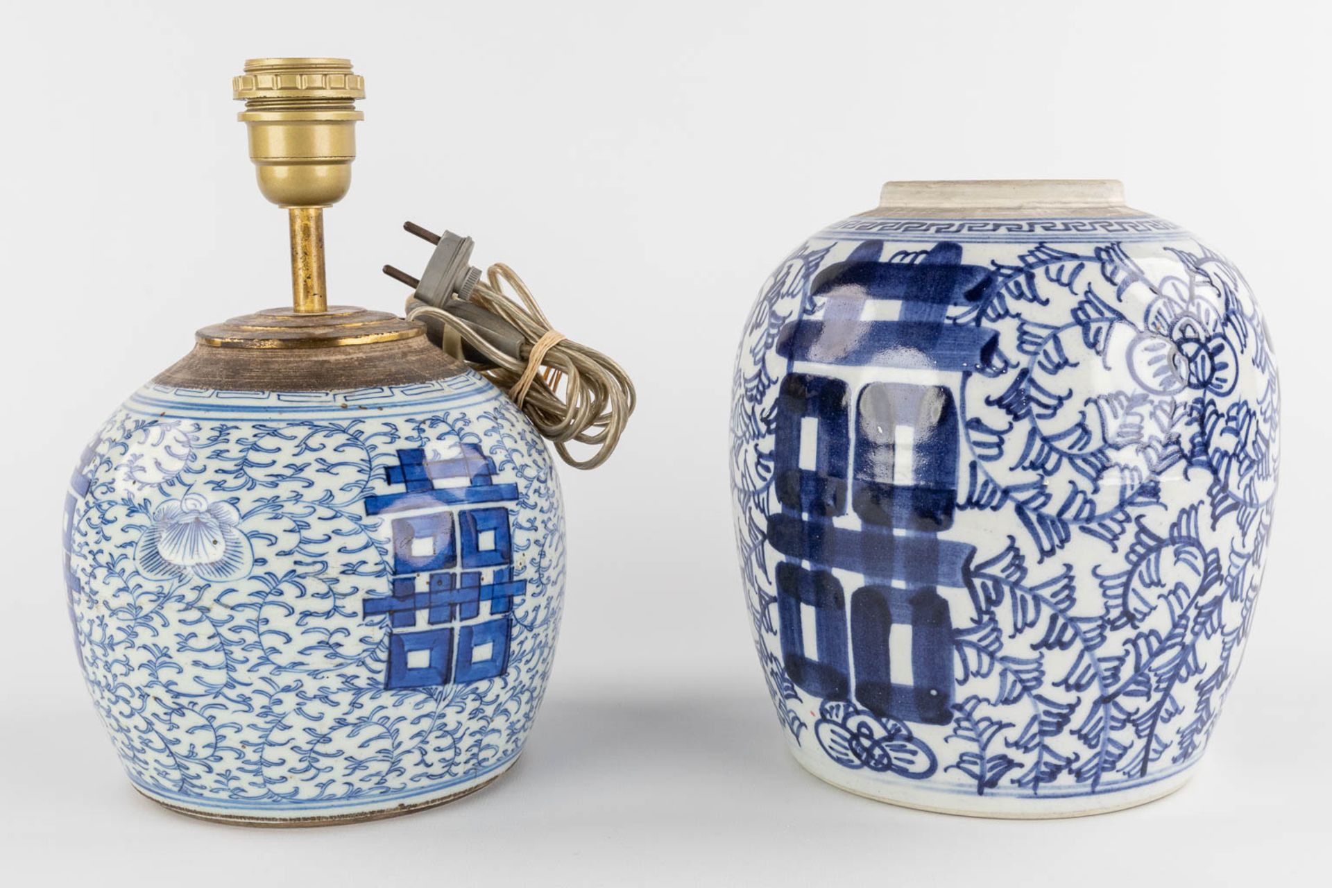 4 Chinese ginger jars with blue-white decor. 19th/20th C. (H:23 x D:21 cm) - Image 6 of 14