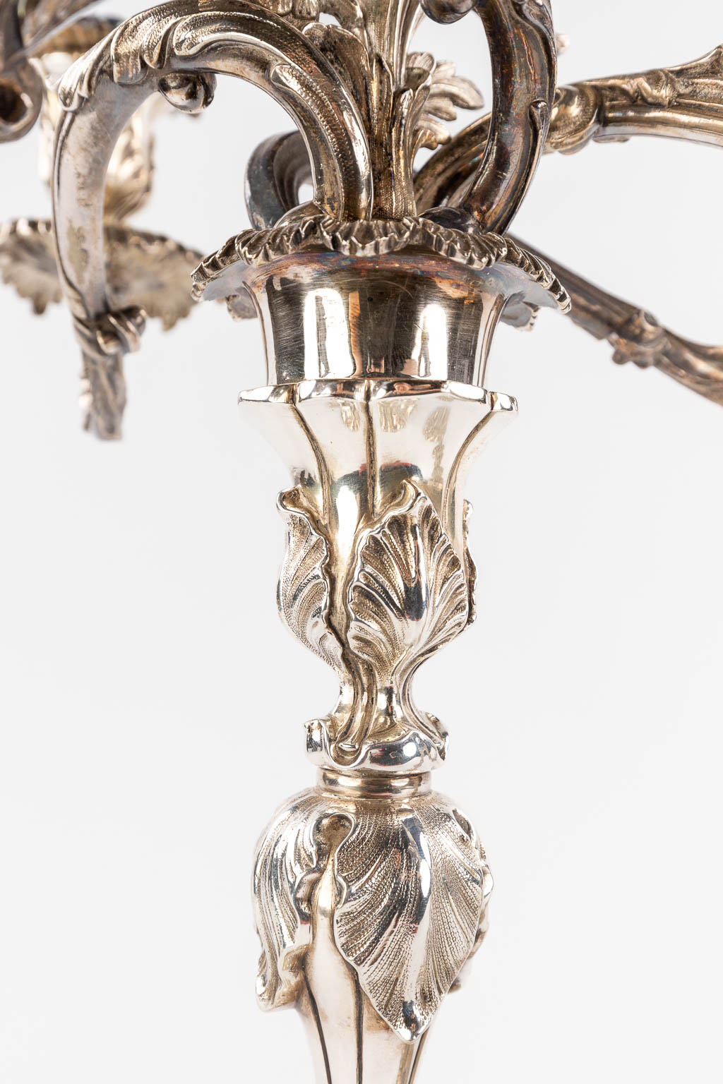 Two candlesticks and a candelabra, silver-plated bronze. Louis XV style. (H:62 x D:40 cm) - Bild 11 aus 25