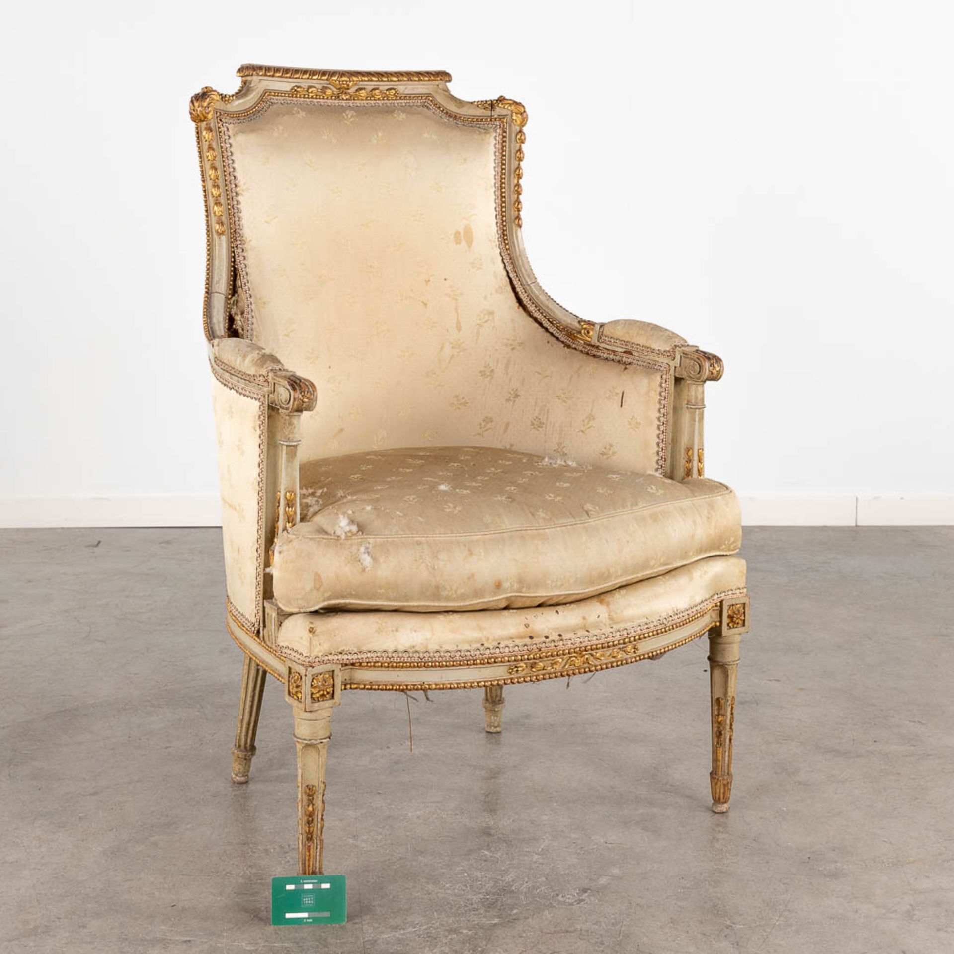 A sculptured armchair, Louis XVI style, 19th C. (D:64 x W:65 x H:100 cm) - Image 2 of 16
