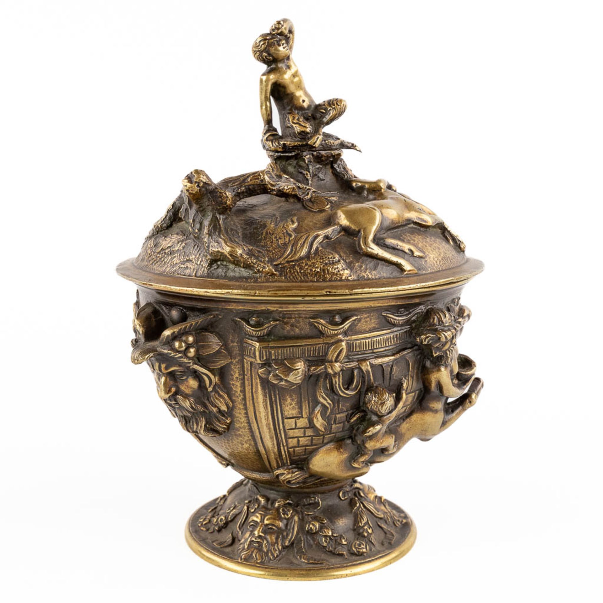 A pot with a lid, decorated with mythological figurines, patinated bronze. (H:23 x D:16 cm) - Image 3 of 16