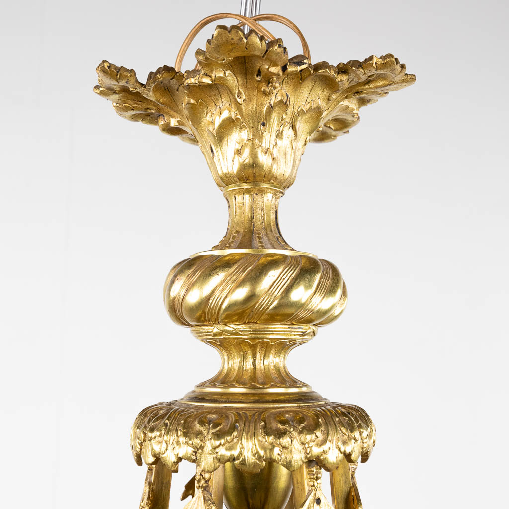 A chandelier, bronze with alabaster, decorated with putti and ram's heads, Louis XVI style. Circa 19 - Bild 4 aus 13