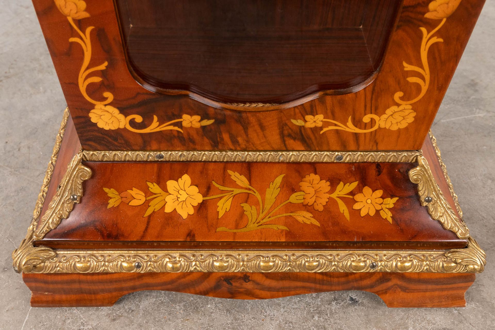 A Cartel clock on a matching pedestal, marquetry inlay and mounted with bronze. 20th C. (D:25 x W:48 - Image 15 of 18