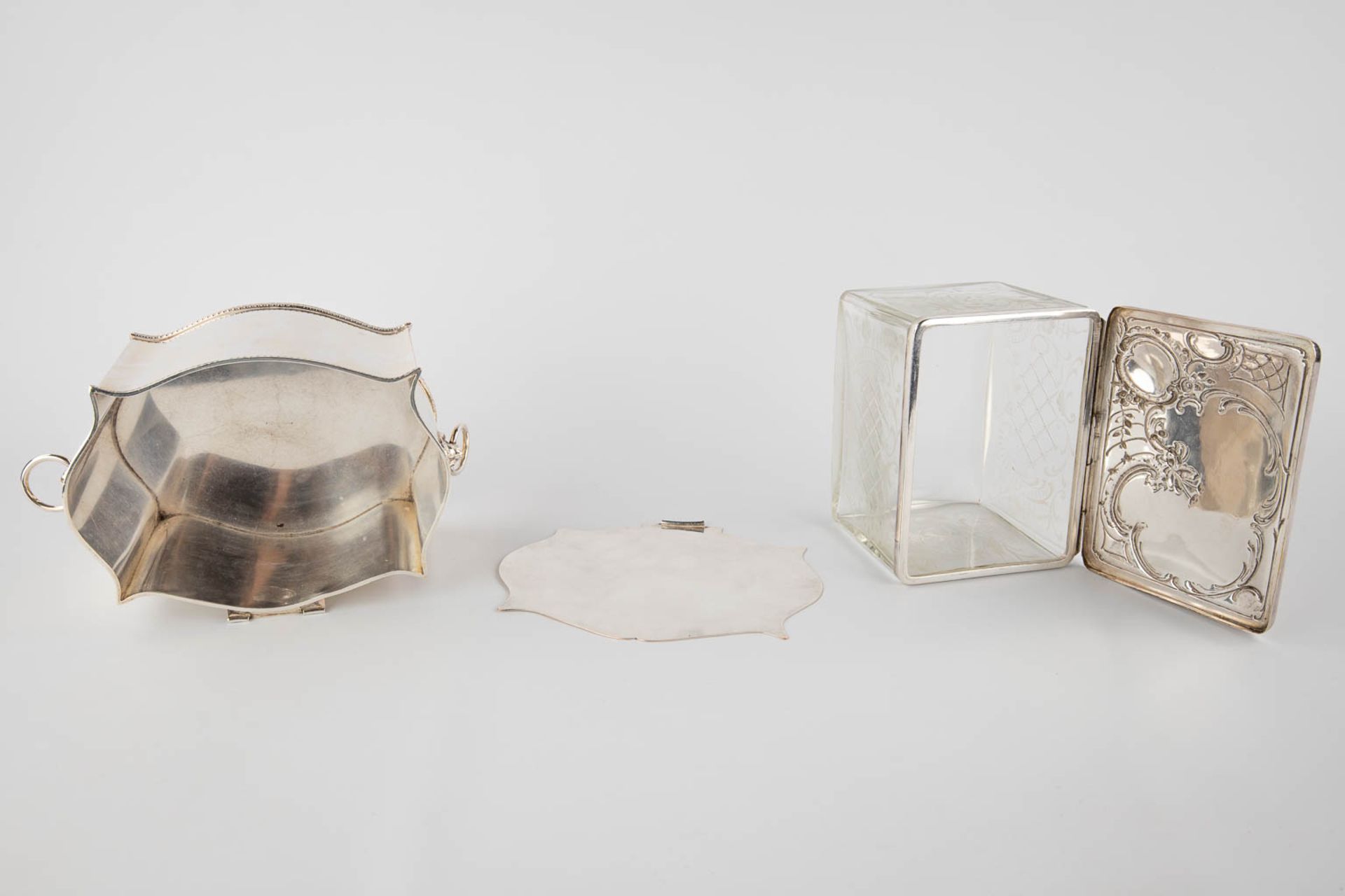 Four silver-plated storage boxes, ice-pails. (H:27 x D:20 cm) - Image 16 of 20