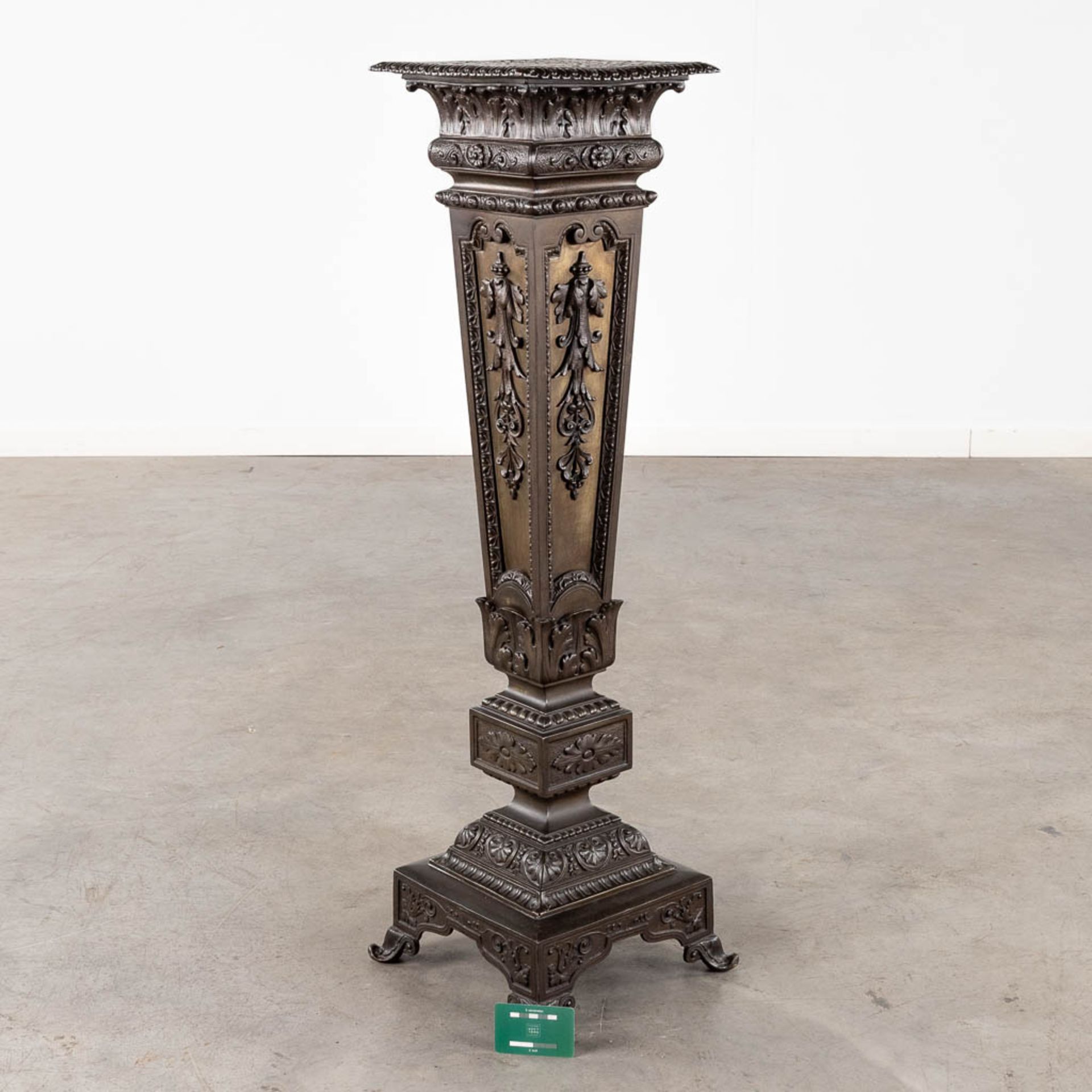 An antique pedestal, spelter in Louis XVI style. (D:31 x W:31 x H:102 cm) - Image 2 of 11