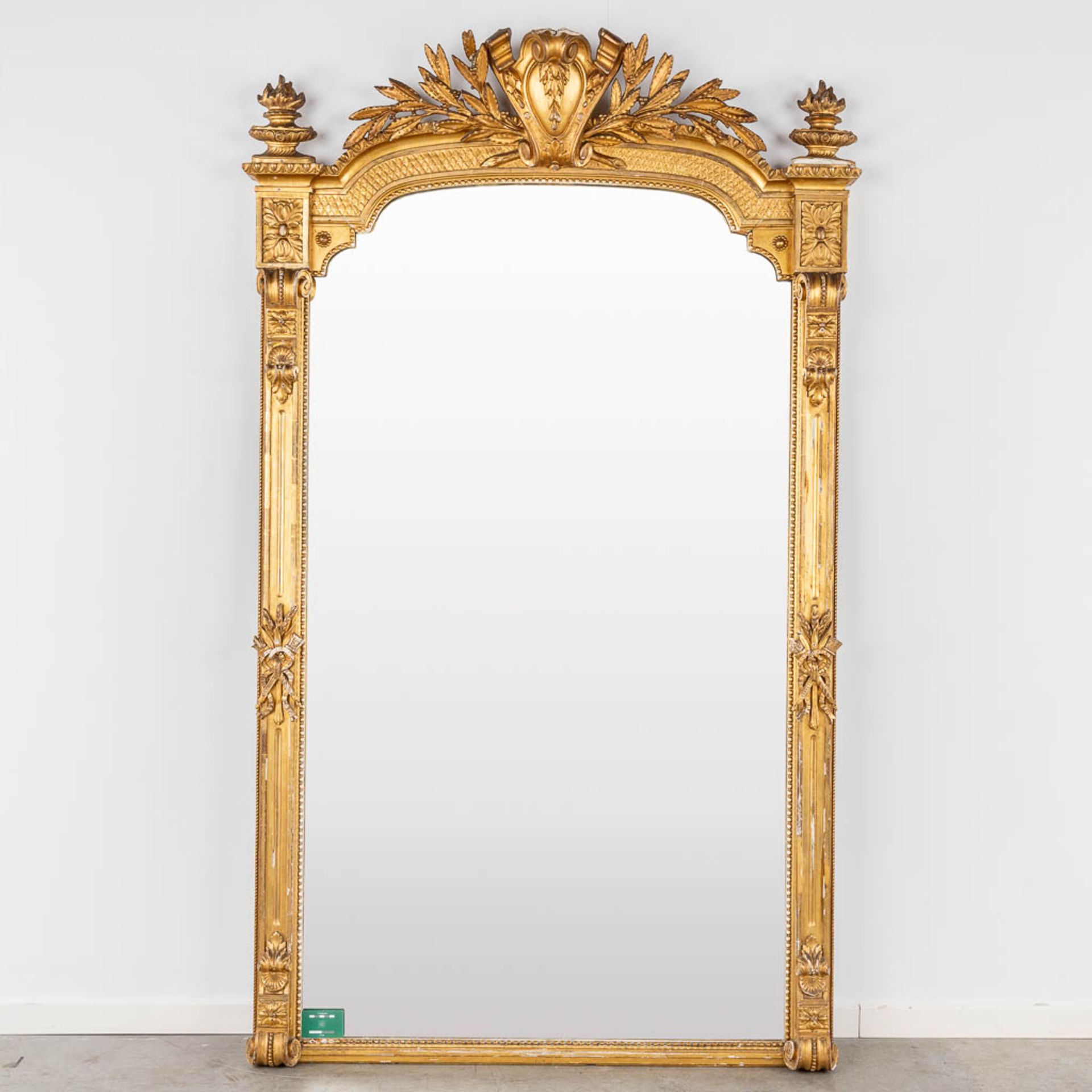 A large mirror, gilt wood and stucoo in Louis XVI style. Circa 1900. (W:123 x H:207 cm) - Bild 2 aus 12