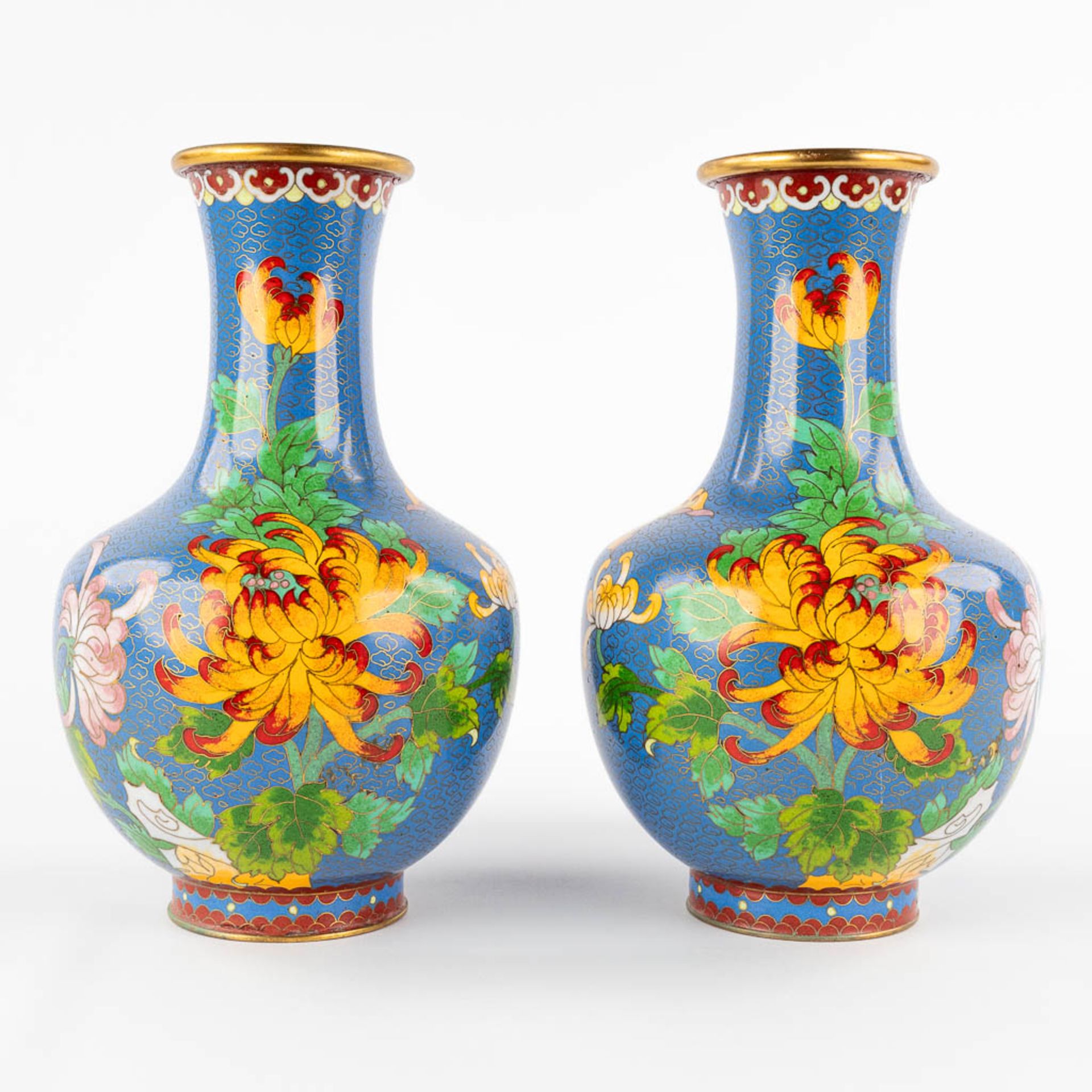 Five Oriental vases, cloisonné bronze. 20th C. (H:25 cm) - Image 3 of 27