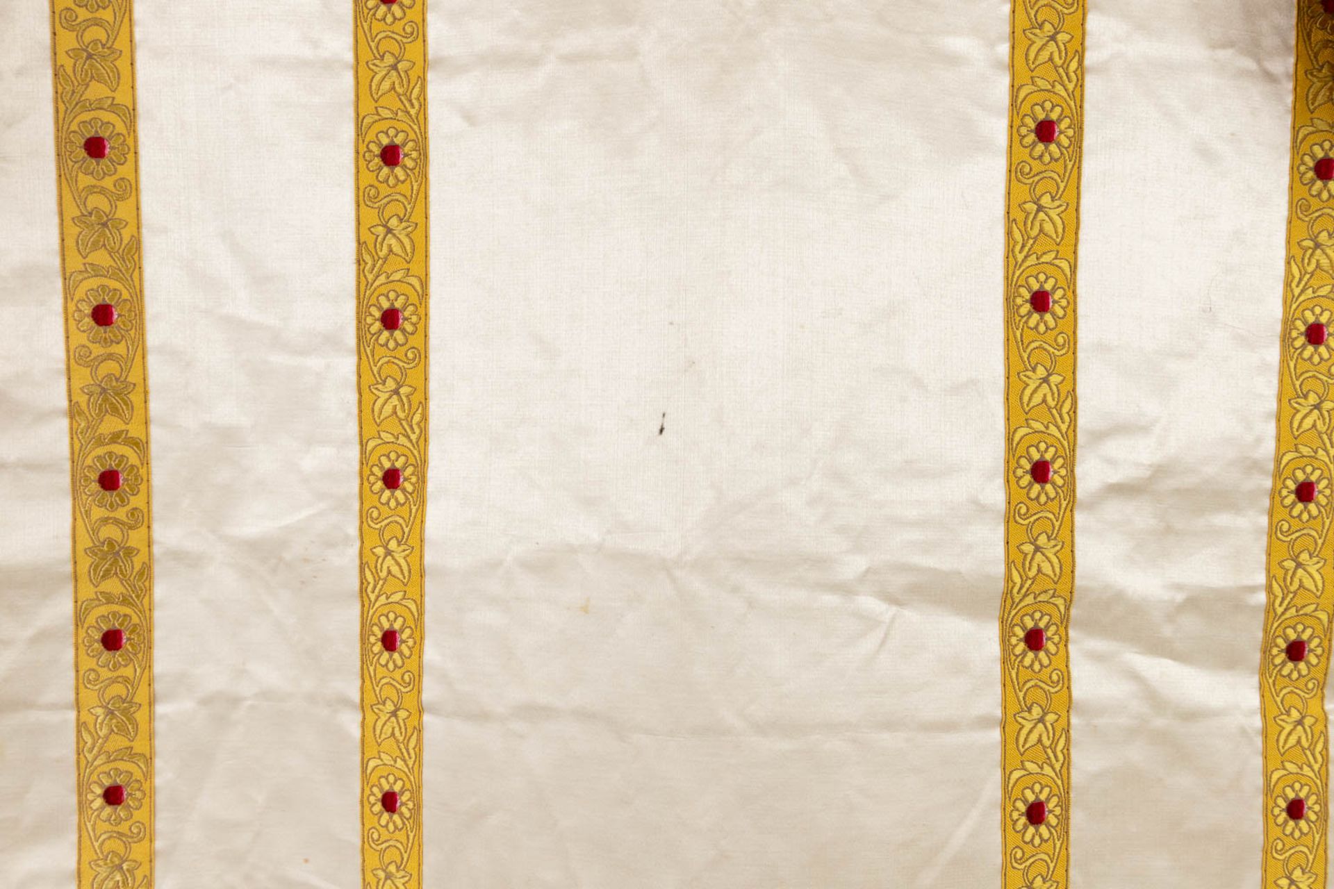 Four Dalmatics, Two Roman Chasubles, A stola and Chalice Veil, finished with embroideries. - Image 23 of 59