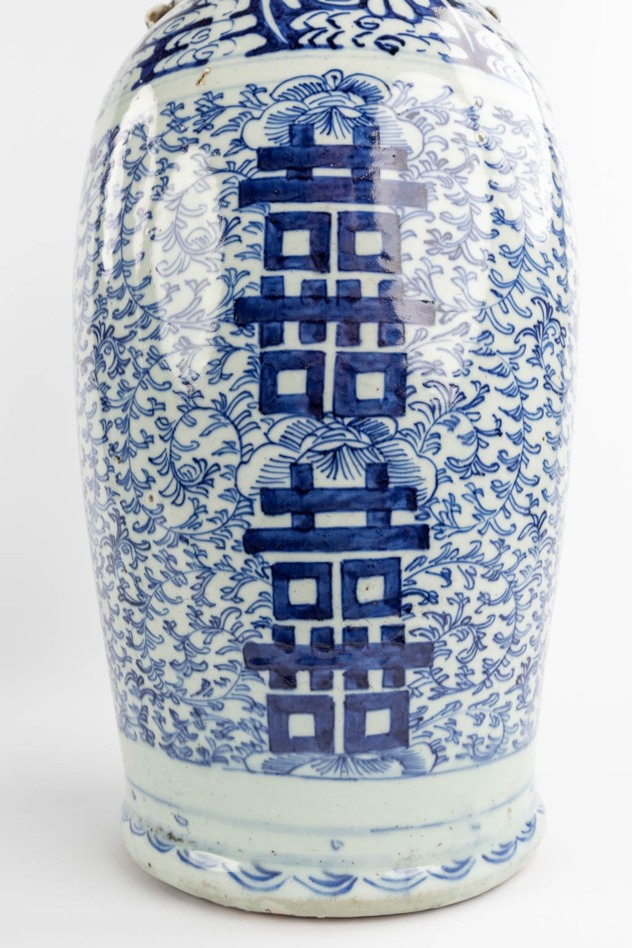 Two Chinese vases with blue-white double xi-sign of happiness. 19th/20th C. (H:60 x D:21 cm) - Image 10 of 12