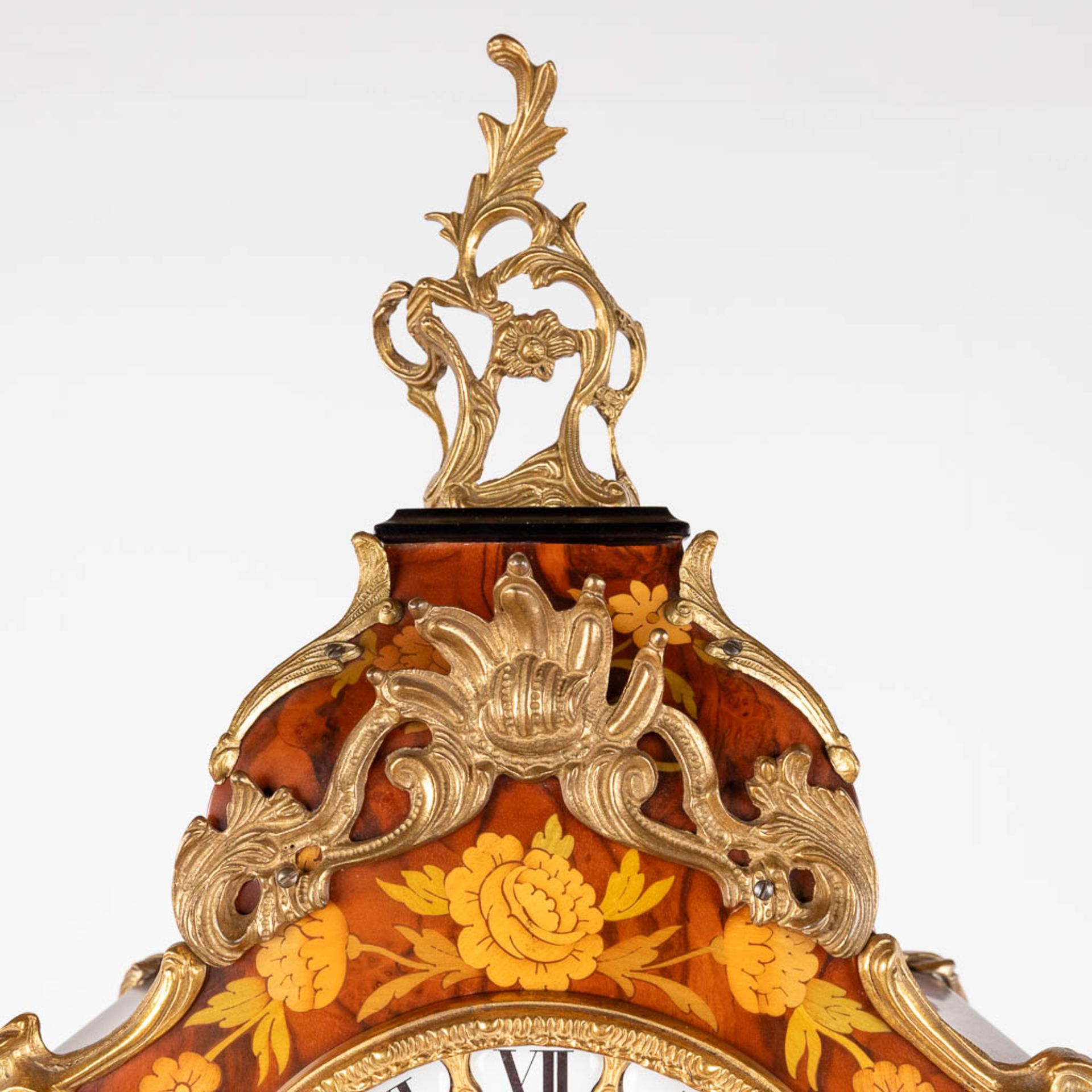 A Cartel clock on a matching pedestal, marquetry inlay and mounted with bronze. 20th C. (D:25 x W:48 - Image 10 of 18