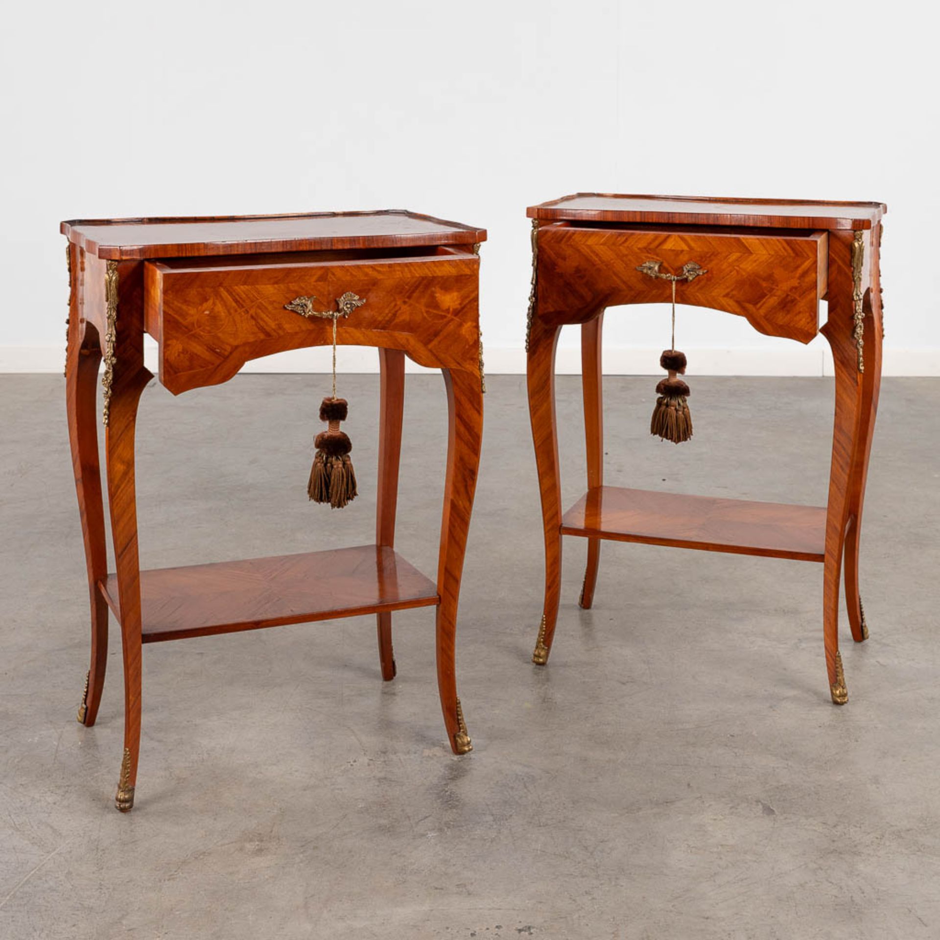 A pair of two-tier side tables with a drawer, wood with marquetry inlay. 20th C. (D:30 x W:45 x H:63 - Image 3 of 14