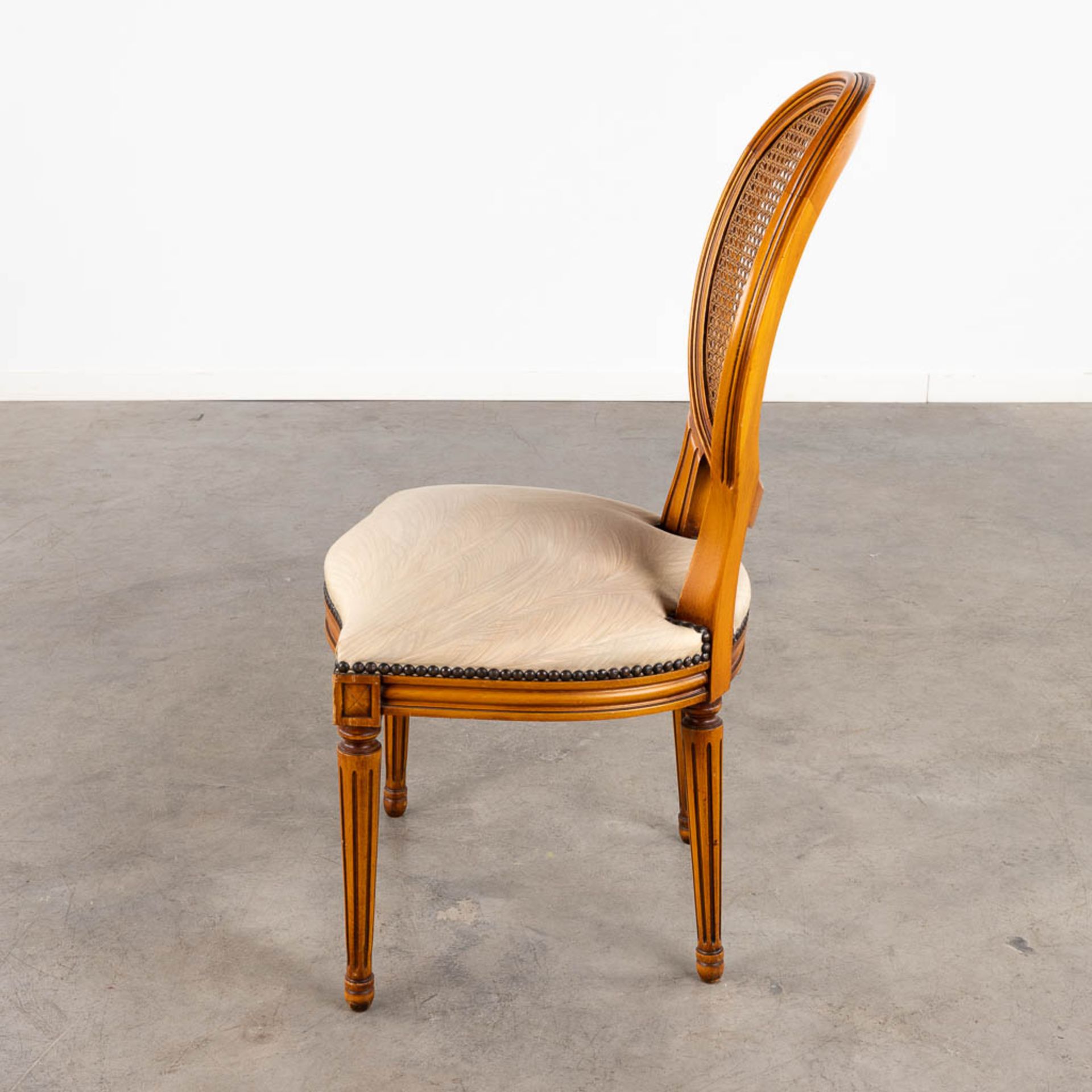 Giorgetti, 8 chairs, Louis XVI style finished with caning. (D:48 x W:48 x H:95 cm) - Image 7 of 13
