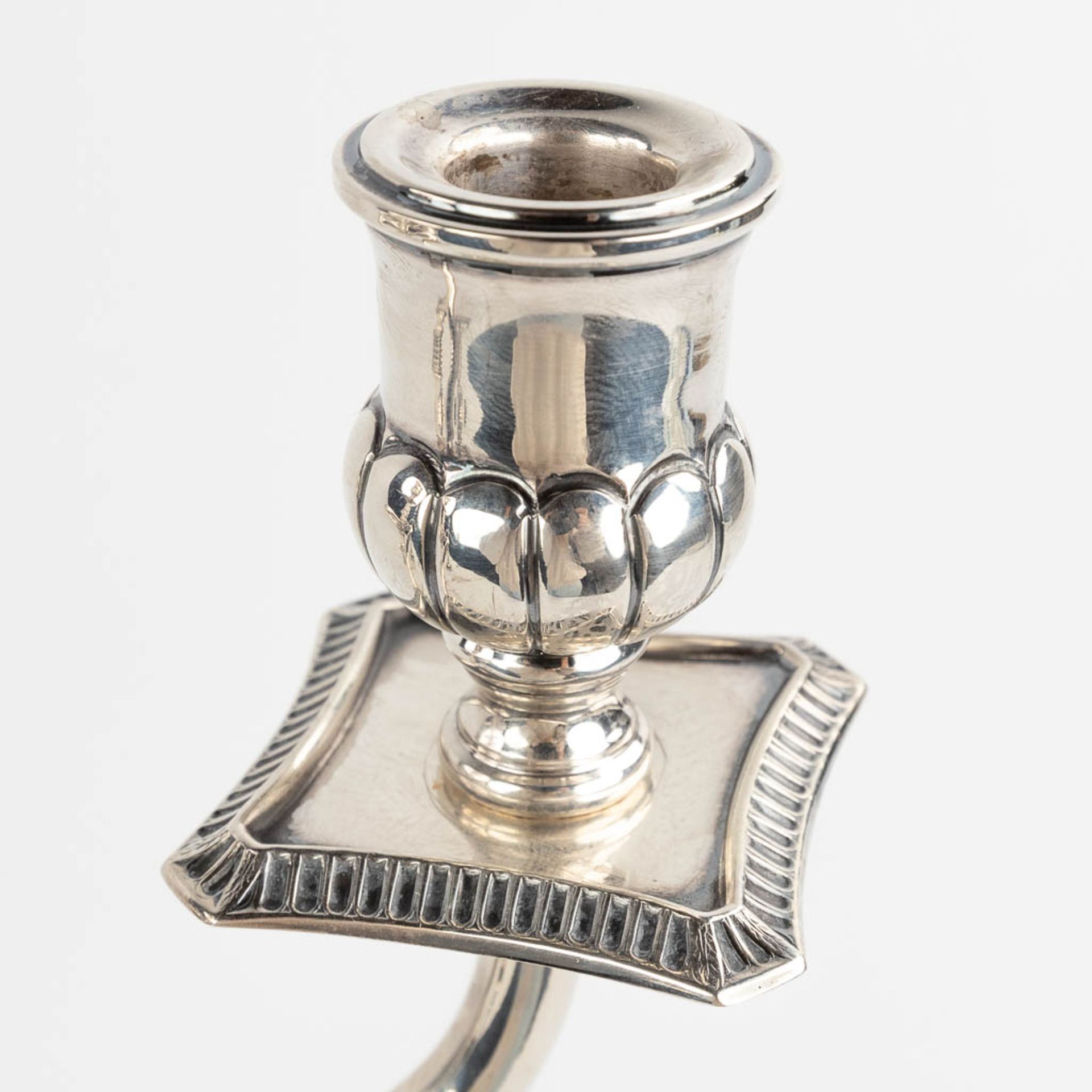 A pair of three-armed table candelabra, Spain, Silver, 915/1000. 1621g.  (D:12 x W:37 x H:45 cm) - Bild 11 aus 14