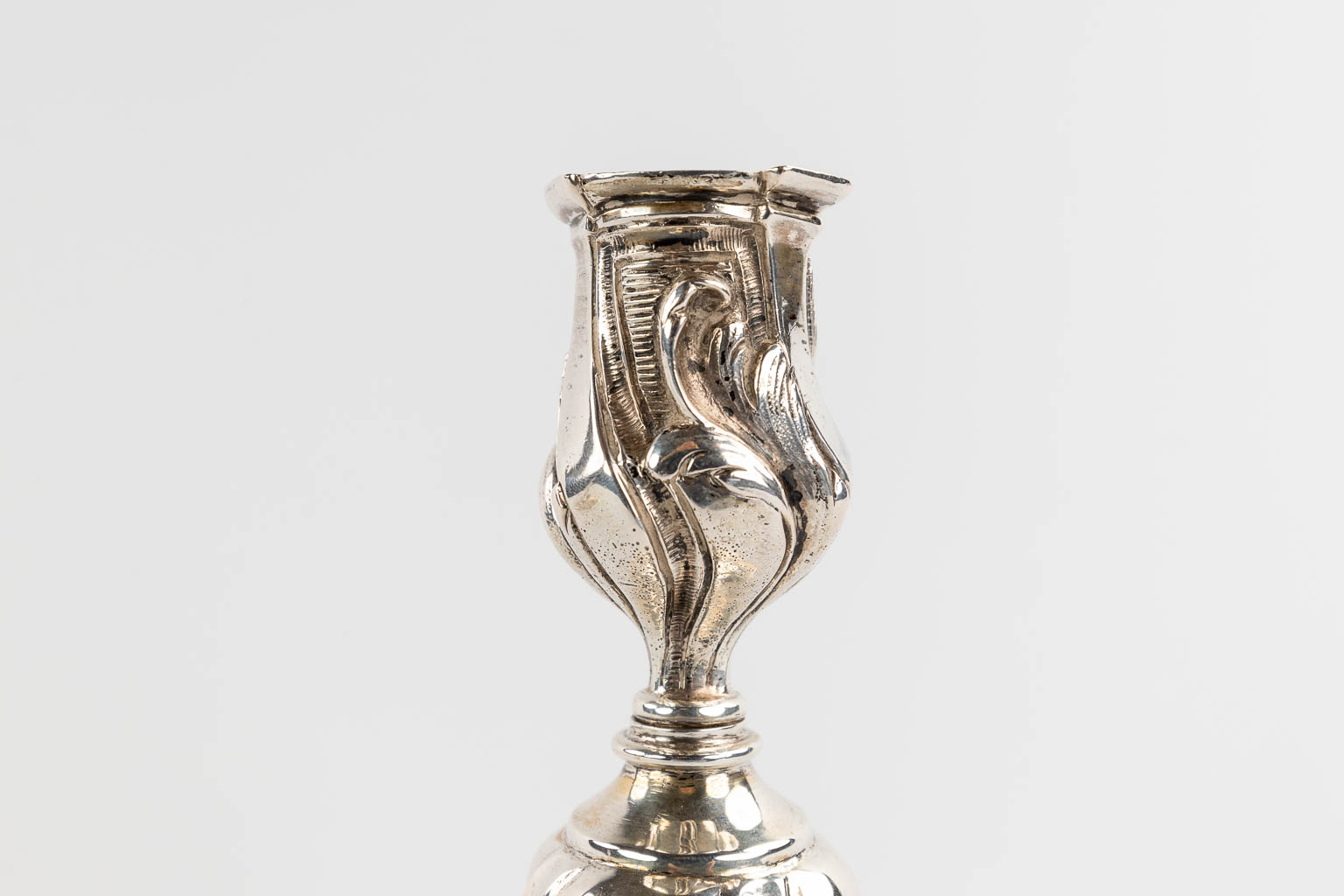 A pair of candlesticks/candleholders, silver, A835. 920g. (H:19 x D:12,5 cm) - Bild 8 aus 11