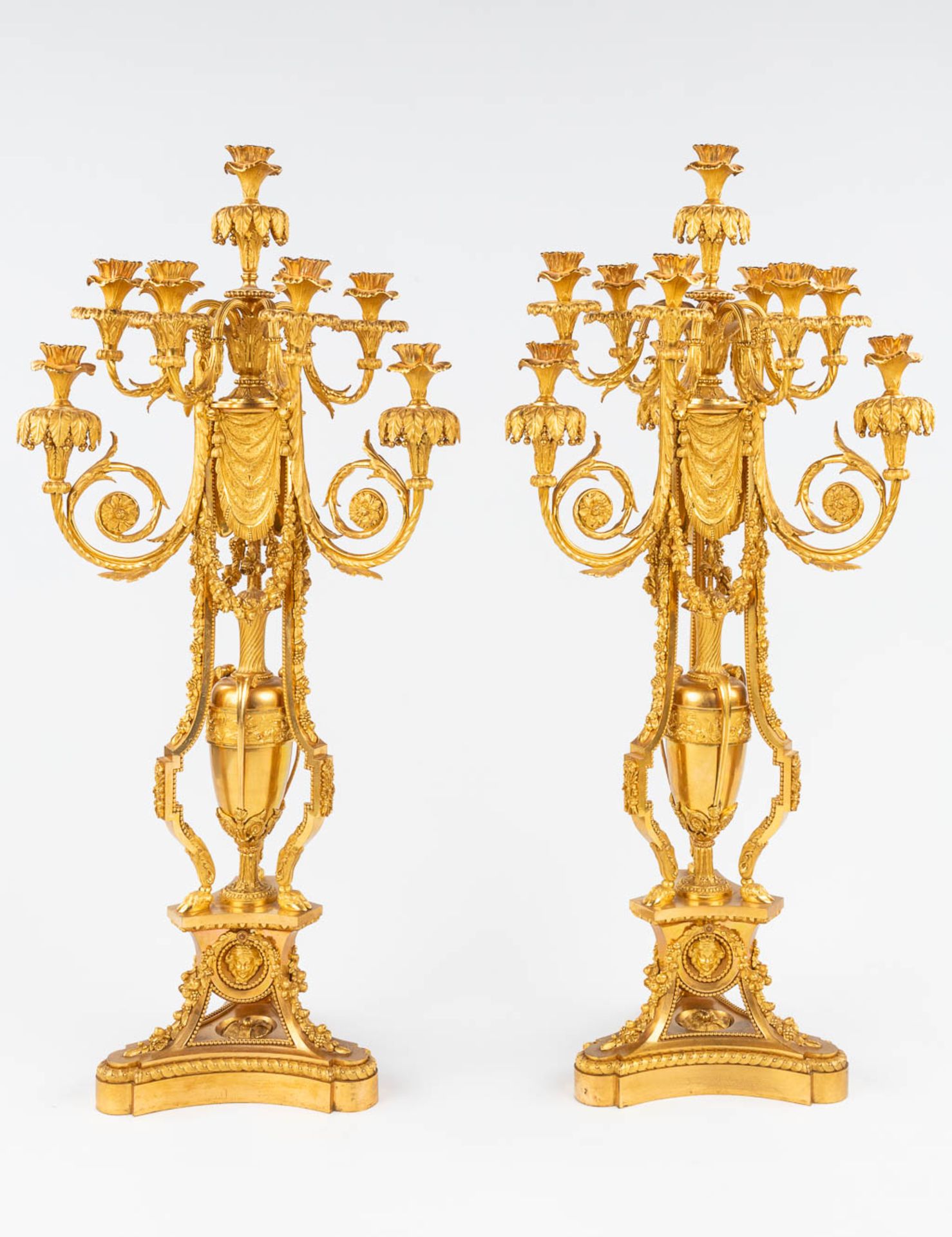 An imposing three-piece mantle garniture clock and candelabra, gilt bronze in Louis XVI style. Maiso - Image 26 of 38