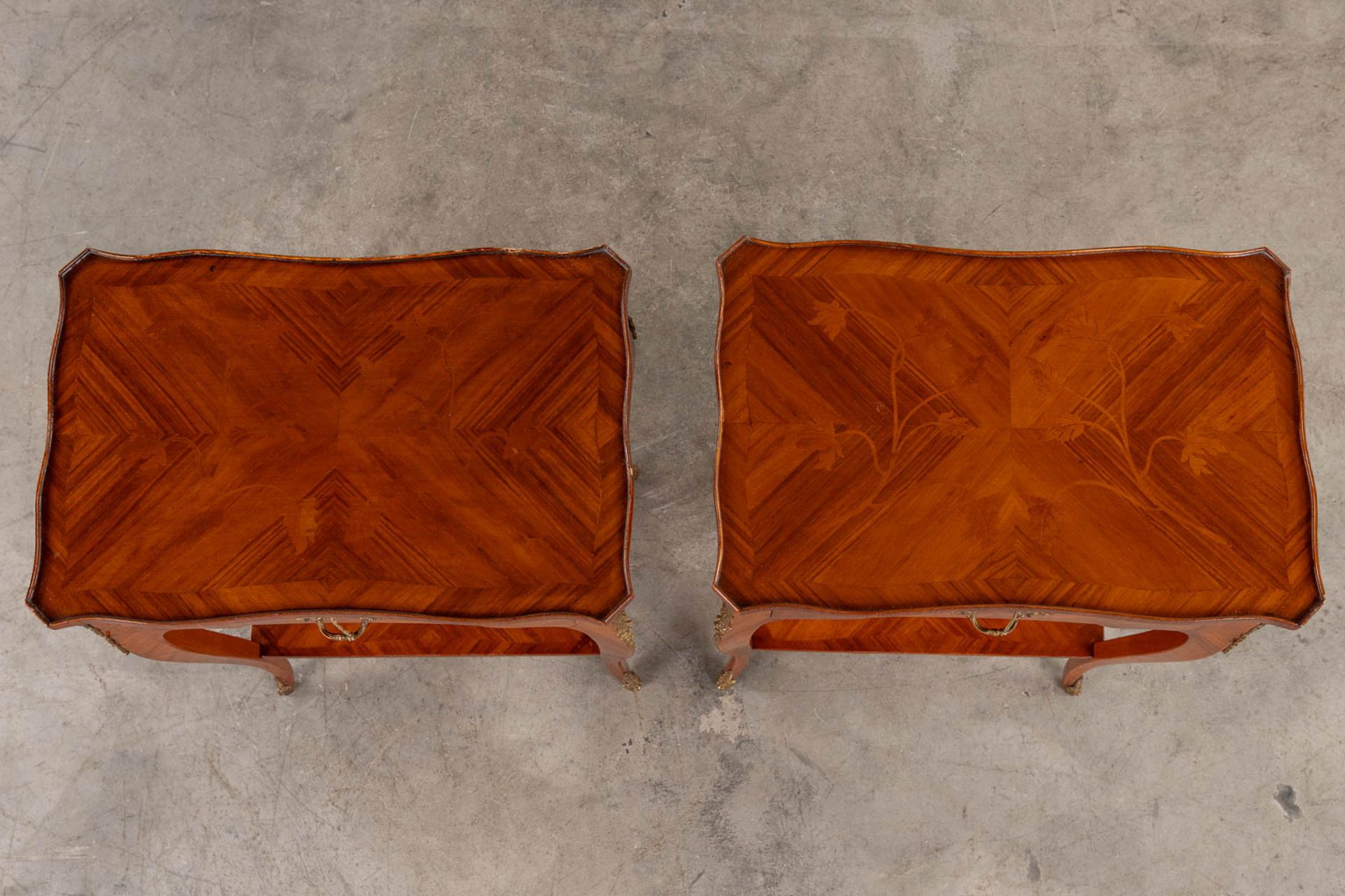 A pair of two-tier side tables with a drawer, wood with marquetry inlay. 20th C. (D:30 x W:45 x H:63 - Image 10 of 14