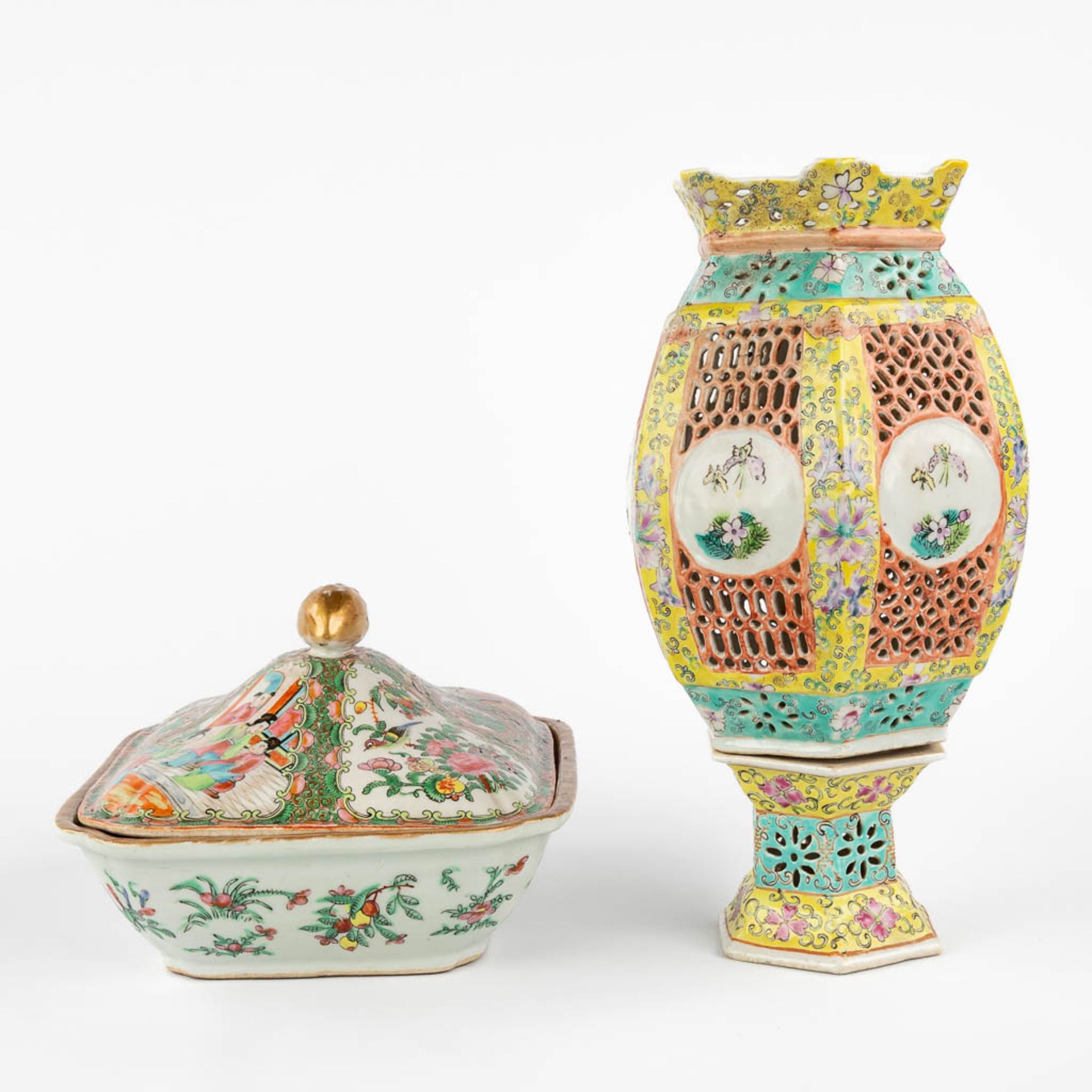 A bowl and table lamp, Canton and Famille Rose. 19th/20th C. (D:15 x W:18 x H:31 cm) - Bild 4 aus 14