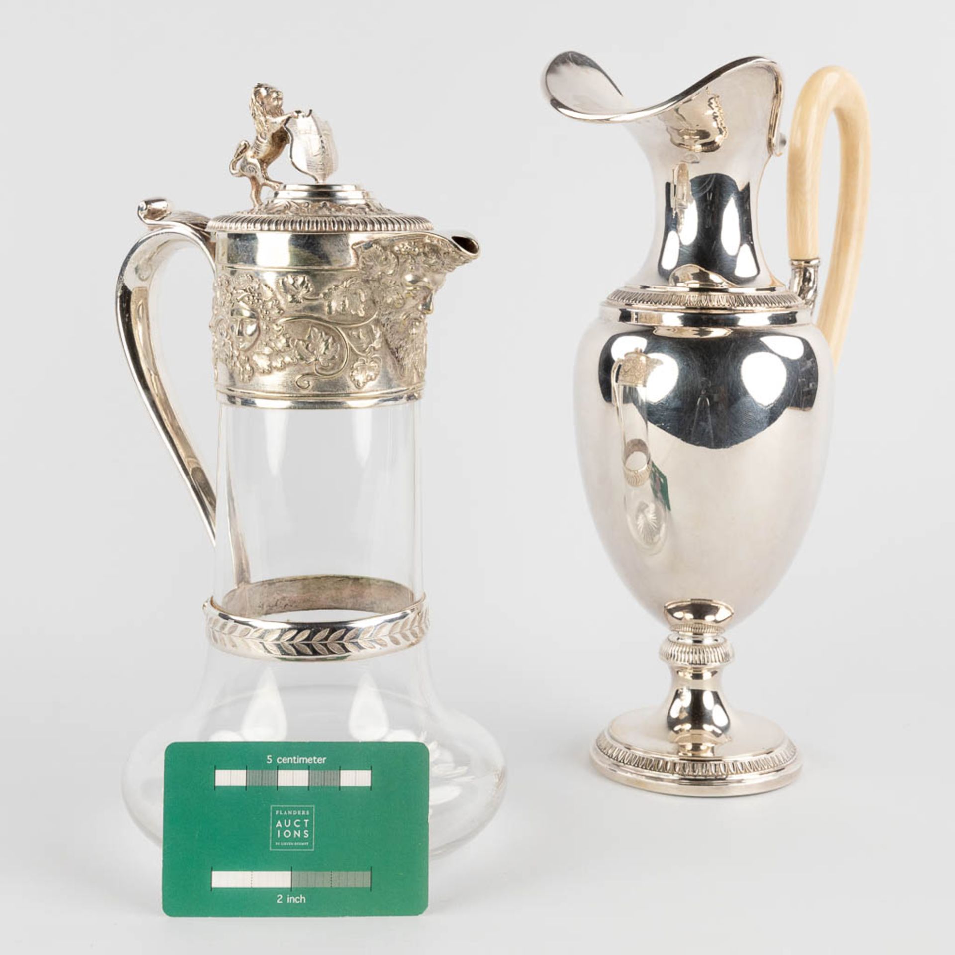 Two pitchers, cyrstal and silver-plated metal. (H:29 cm) - Image 2 of 14