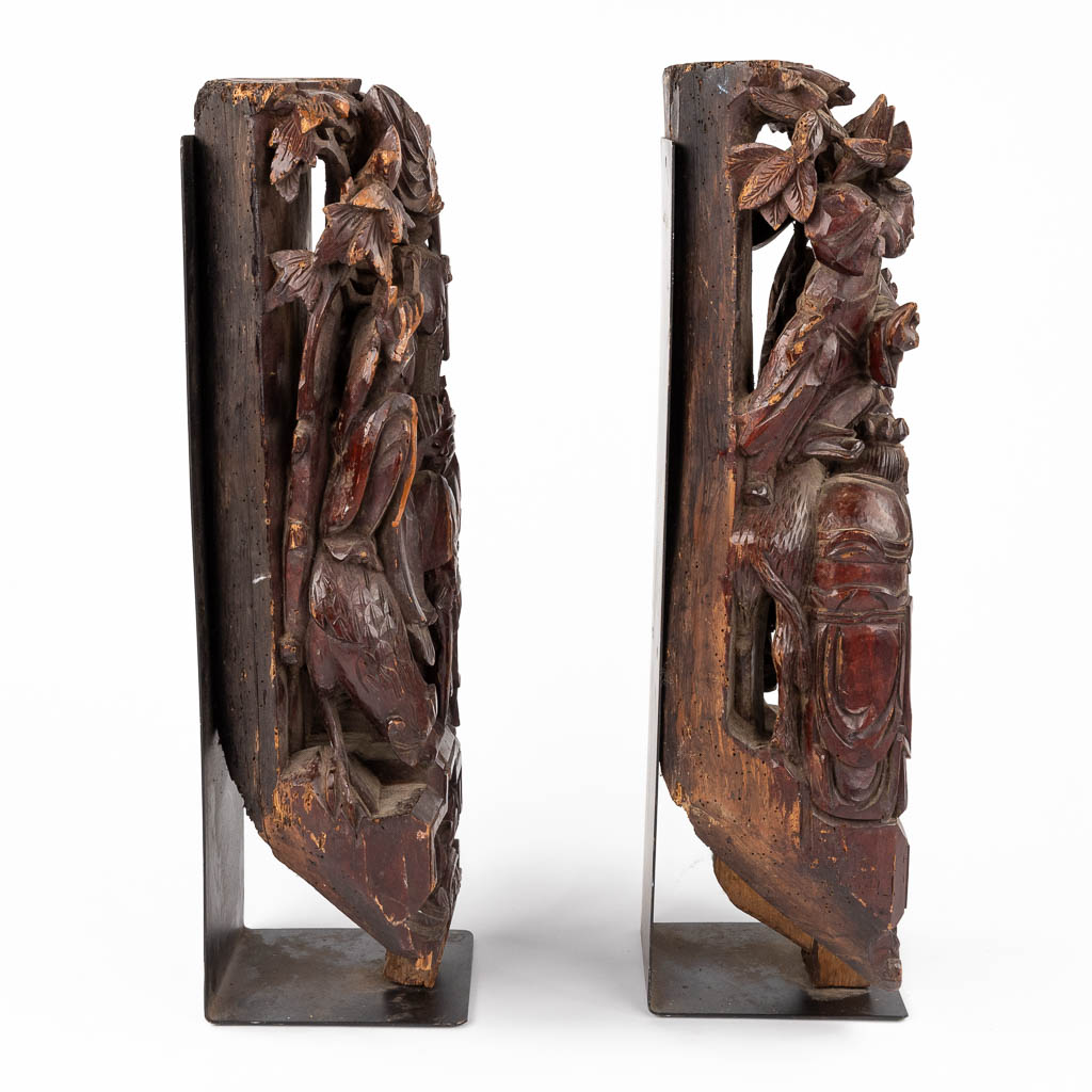 A pair of decorative and Oriental wood-sculptured panels. 19th C. (D:18 x W:26 x H:76 cm) - Bild 6 aus 16