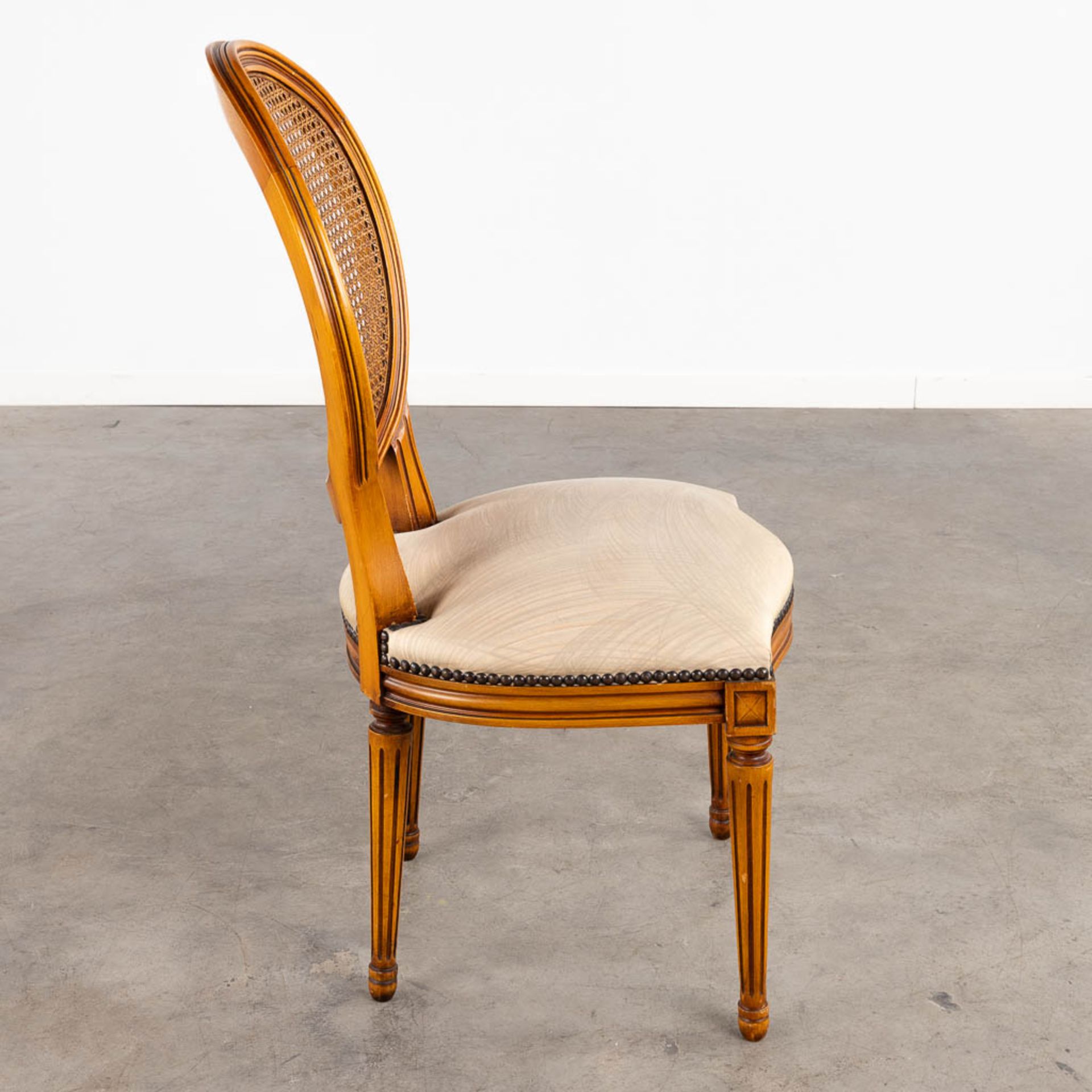 Giorgetti, 8 chairs, Louis XVI style finished with caning. (D:48 x W:48 x H:95 cm) - Image 9 of 13